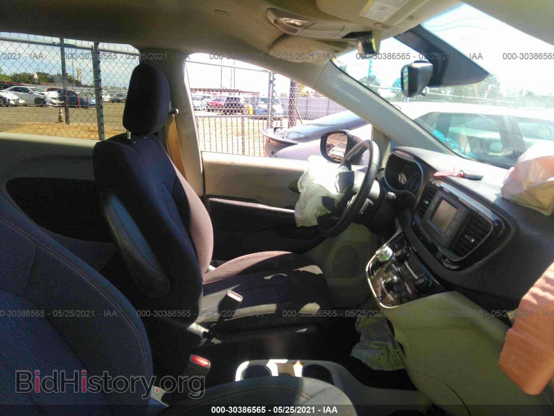 2017 CHRYSLER PACIFICA - VIN: 2C4RC1CG1HR622038 - Photo 5