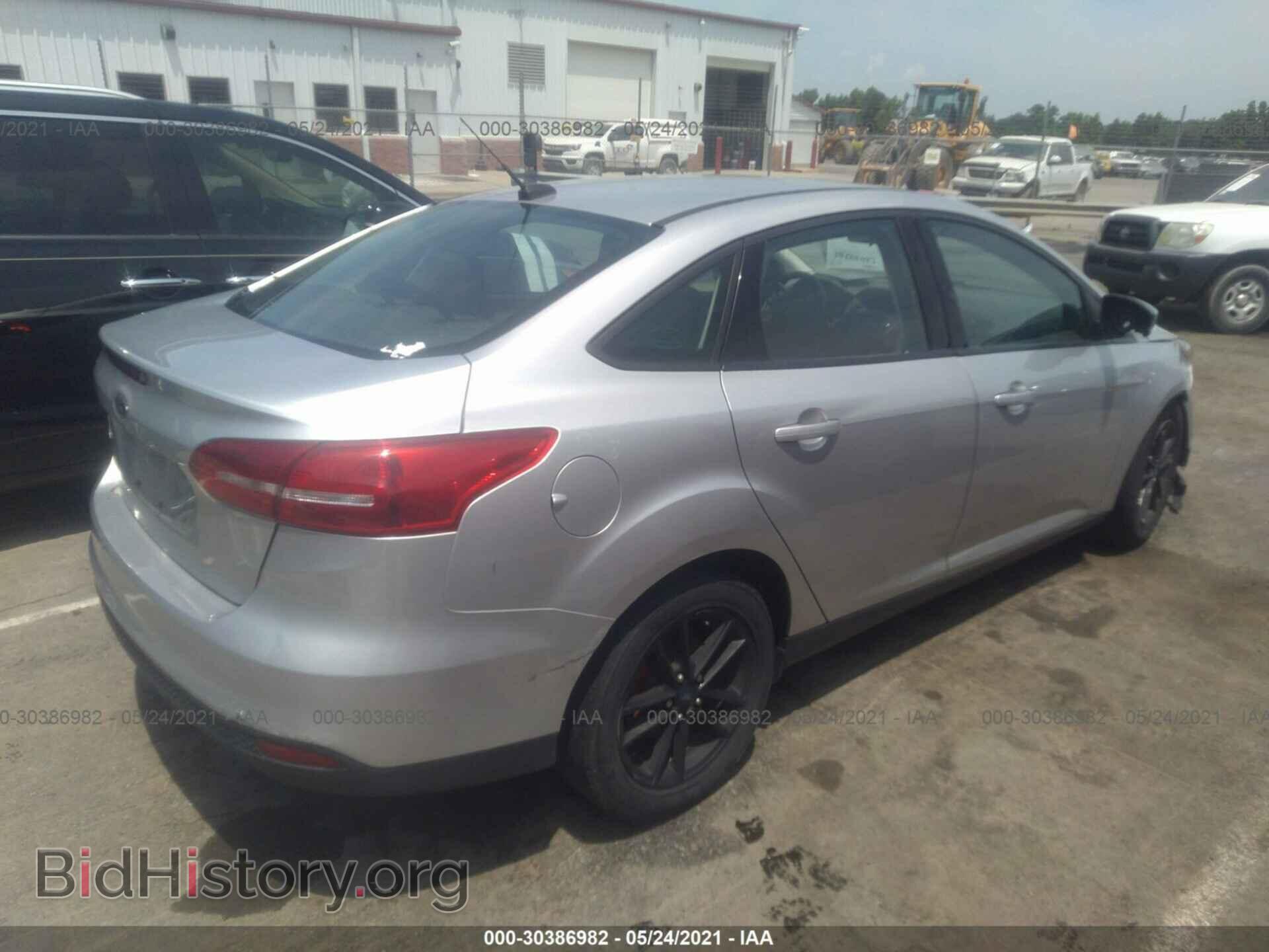 2018 FORD FOCUS - VIN: 1FADP3FE3JL255720 - Фото 4