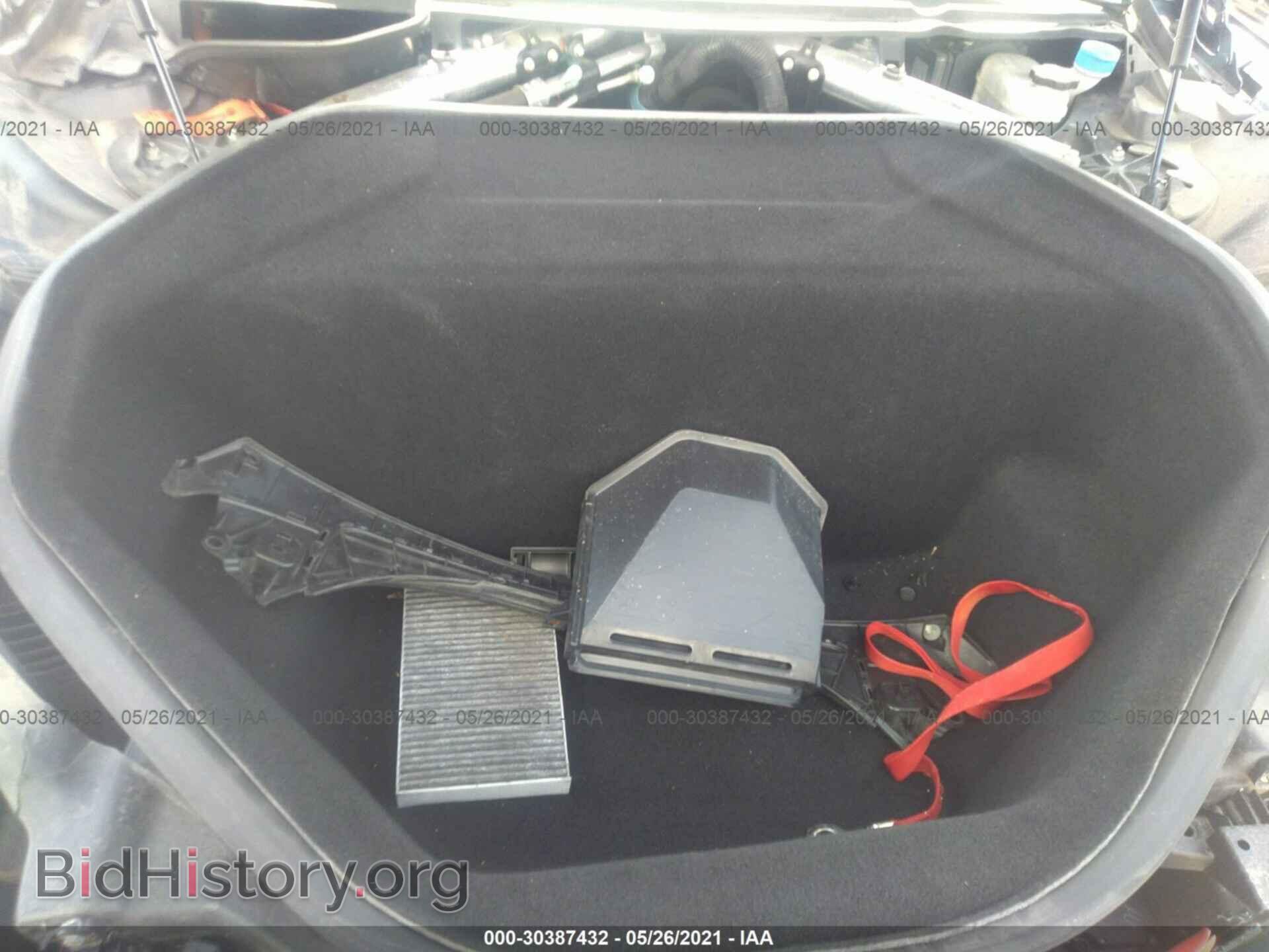 2015 TESLA MODEL S - VIN: 5YJSA1H2XFFP71870 - Фото 10