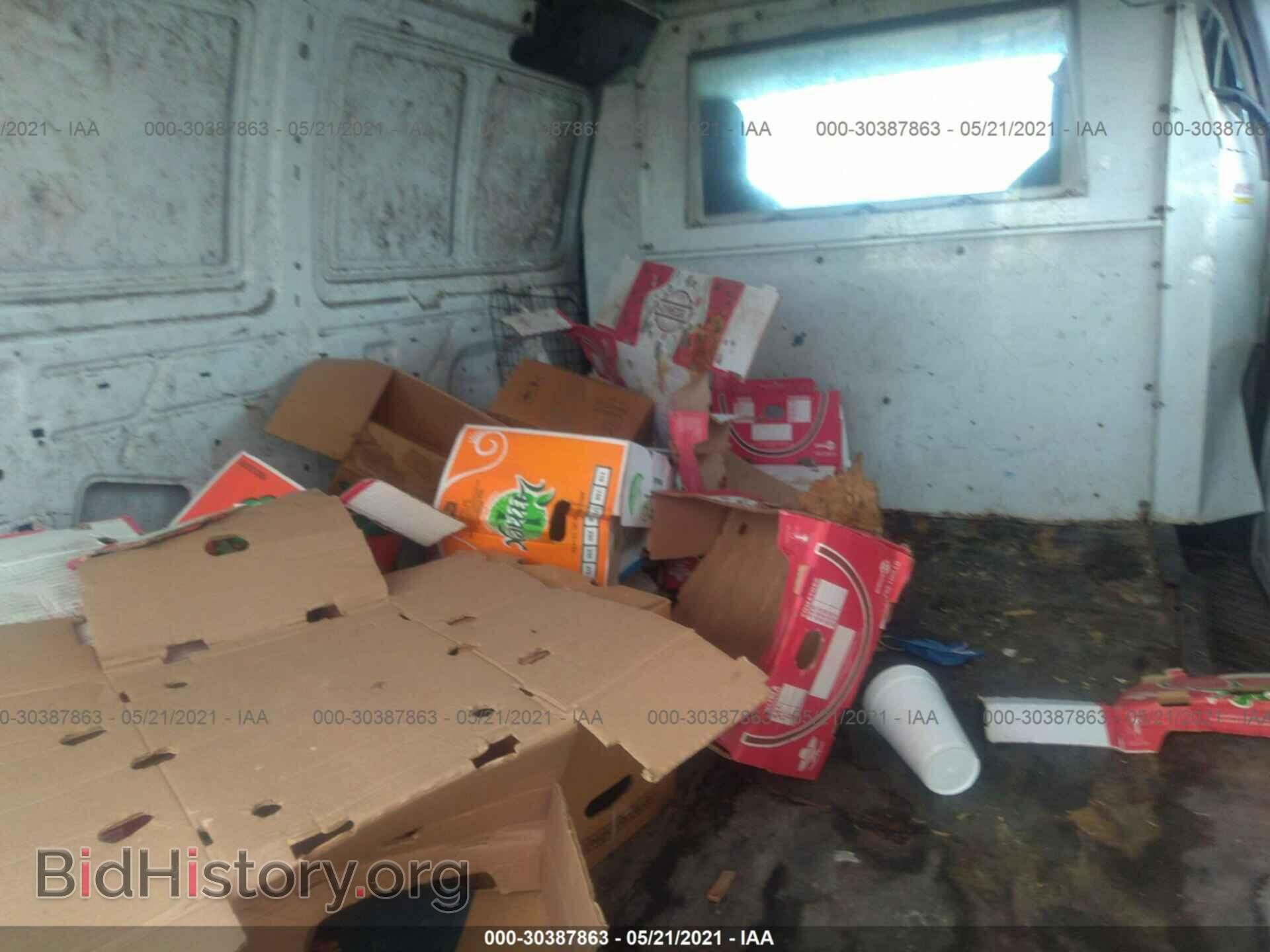 2009 FORD ECONOLINE CARGO VAN - VIN: 1FTNE14W99DA63597 - Фото 8