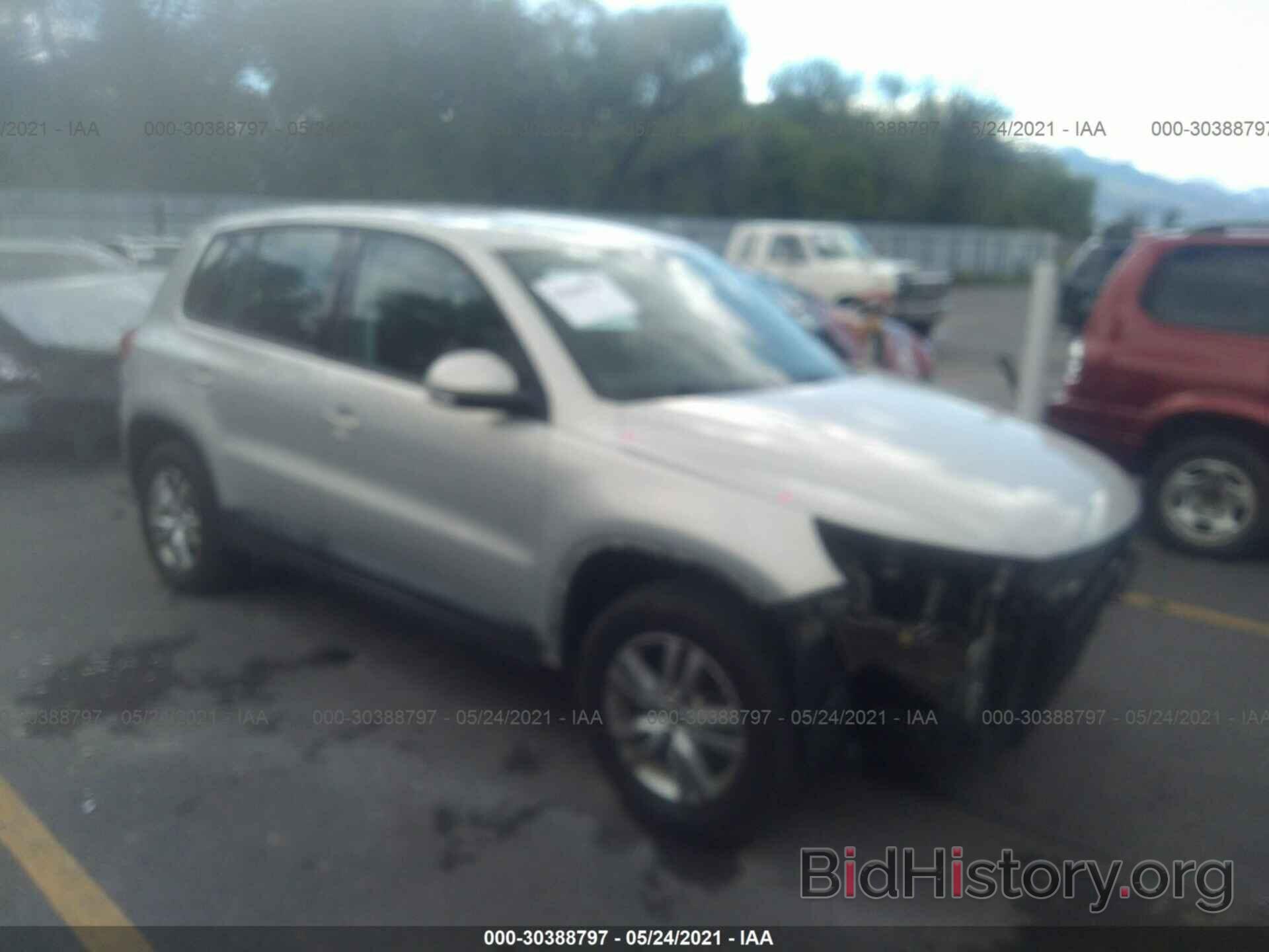 Photo WVGAV7AX2DW504073 - VOLKSWAGEN TIGUAN 2013