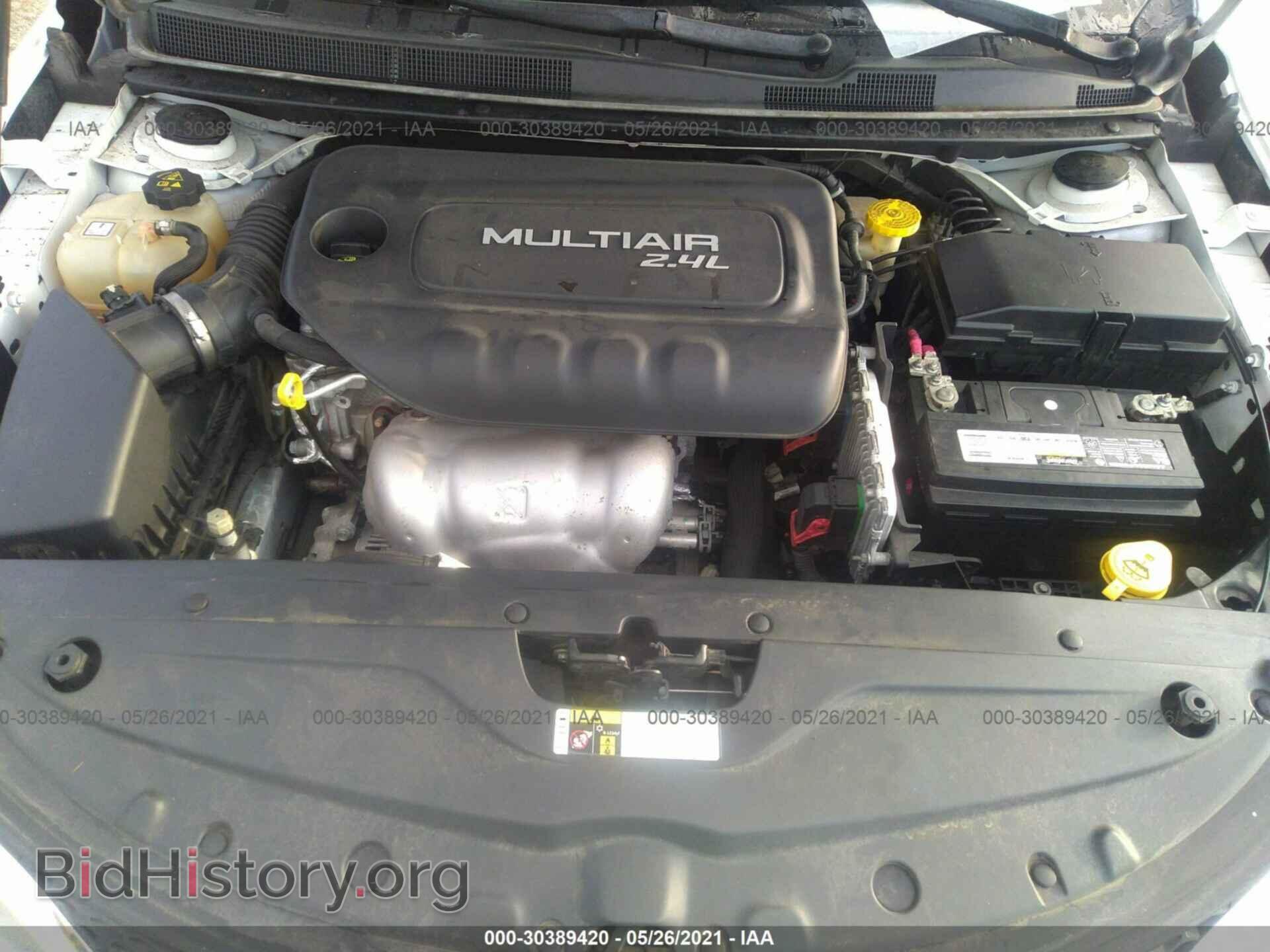 2015 CHRYSLER 200 - VIN: 1C3CCCAB6FN714107 - Photo 10