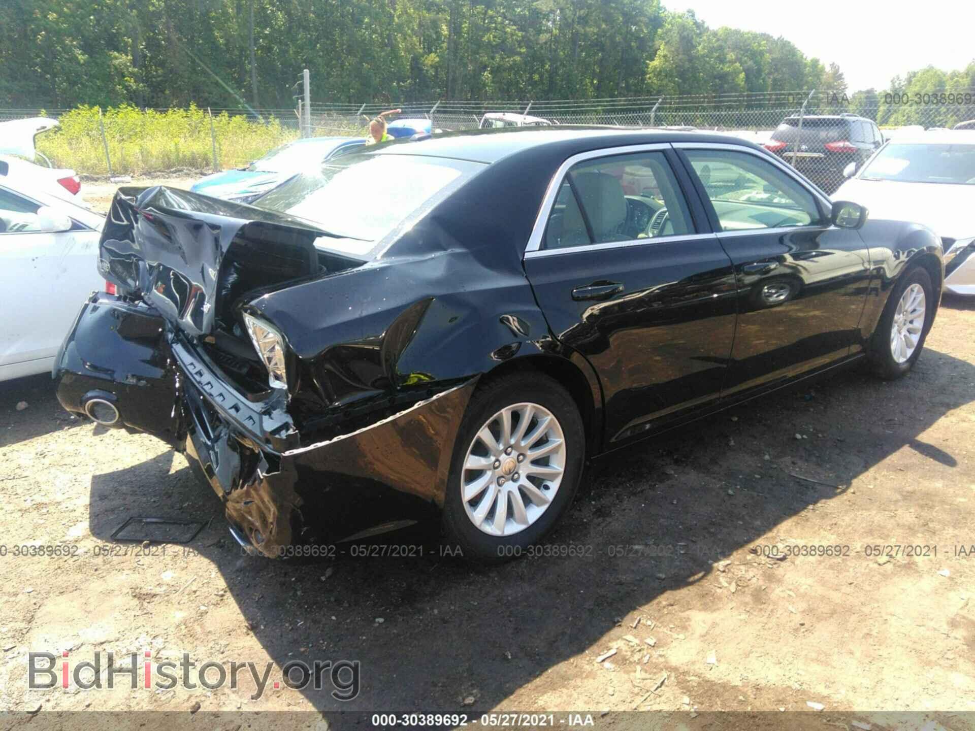 2014 CHRYSLER 300 - VIN: 2C3CCAAGXEH373379 - Фото 4