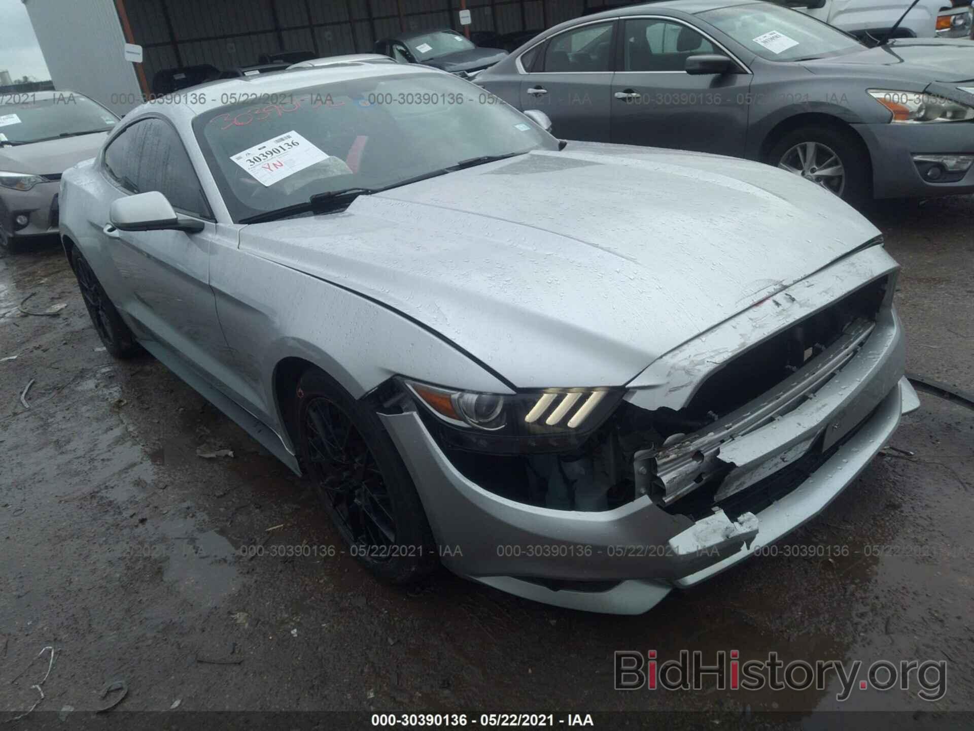 Photo 1FA6P8AM9F5403577 - FORD MUSTANG 2015