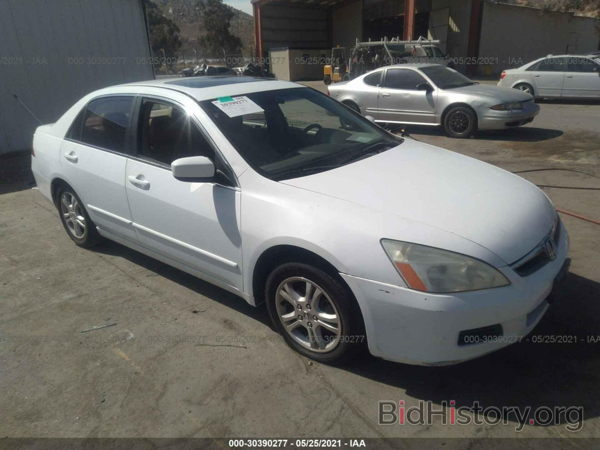 Photo 1HGCM56866A147228 - HONDA ACCORD SDN 2006