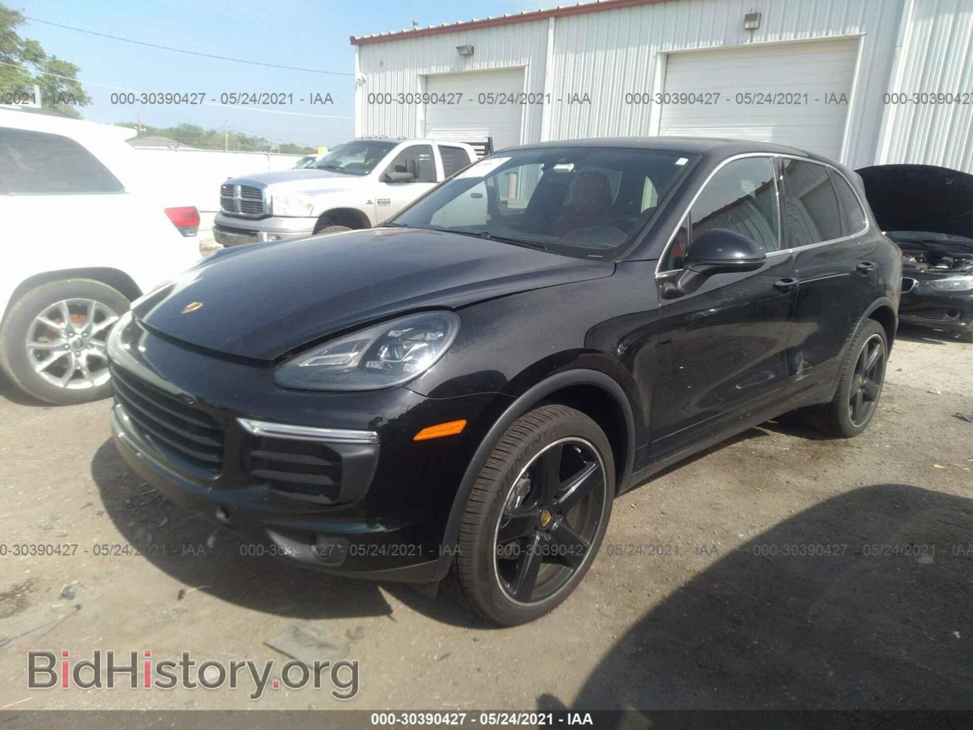 2016 PORSCHE CAYENNE - VIN: WP1AA2A21GKA10448 - Фото 2