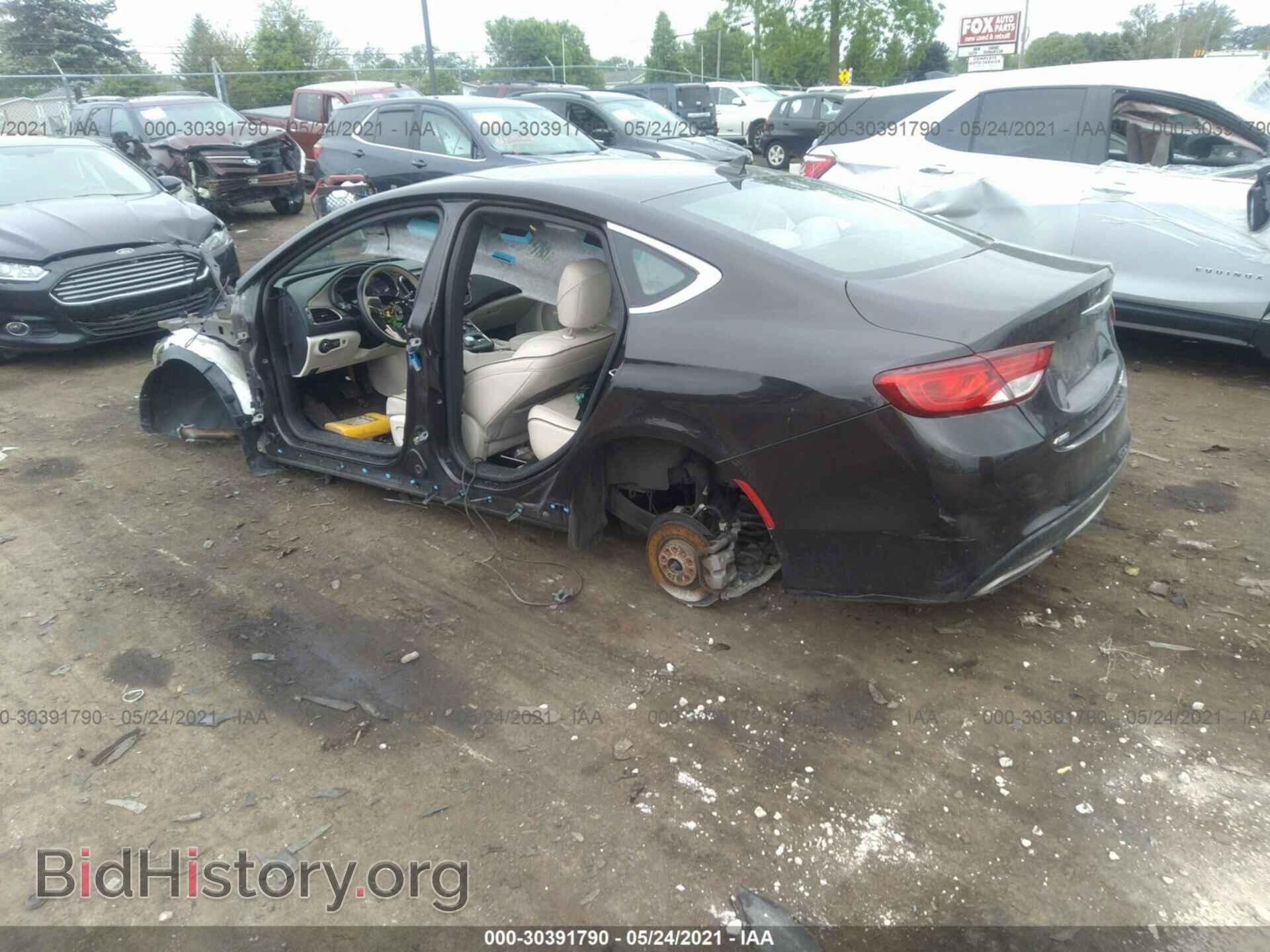 2015 CHRYSLER 200 - VIN: 1C3CCCEG2FN610719 - Photo 3