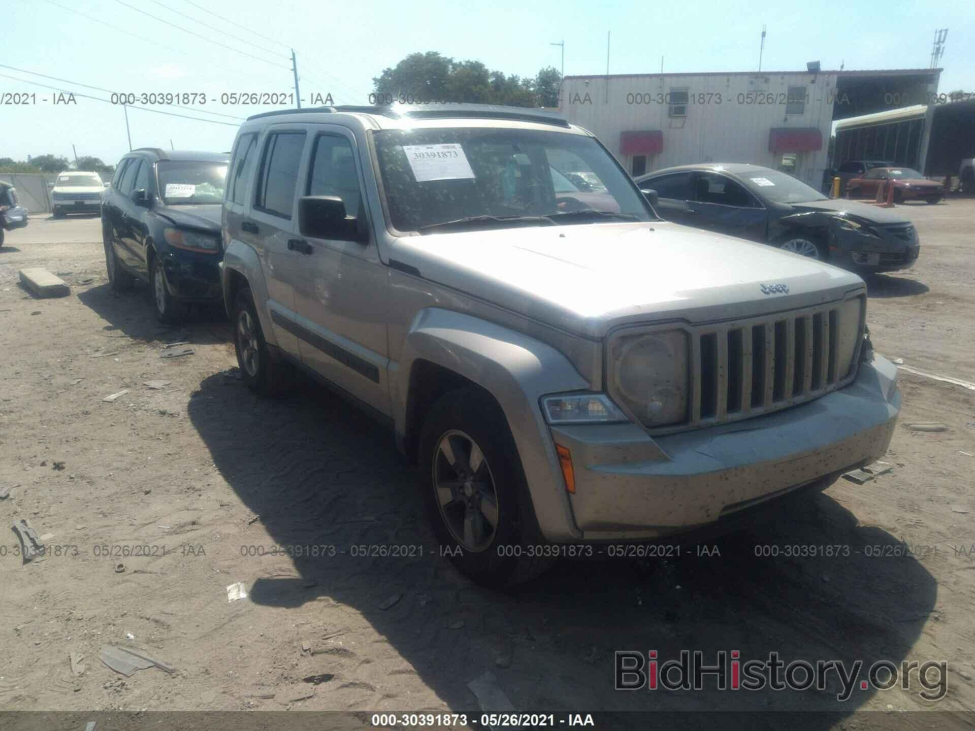 Photo 1J8GP28K18W232989 - JEEP LIBERTY 2008