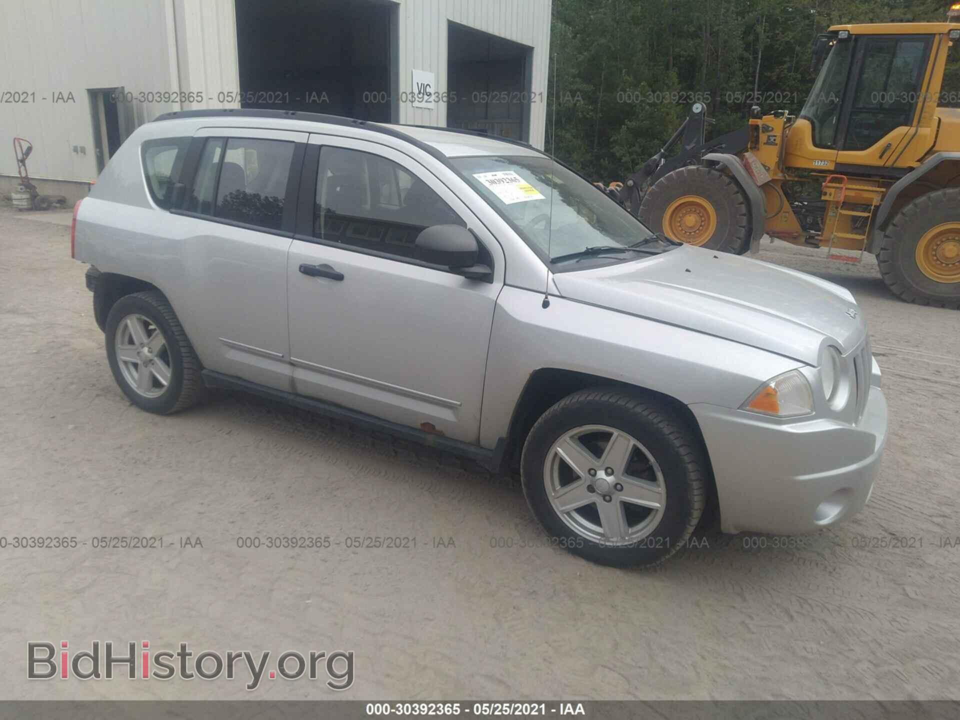 Photo 1J4FF47B89D102136 - JEEP COMPASS 2009