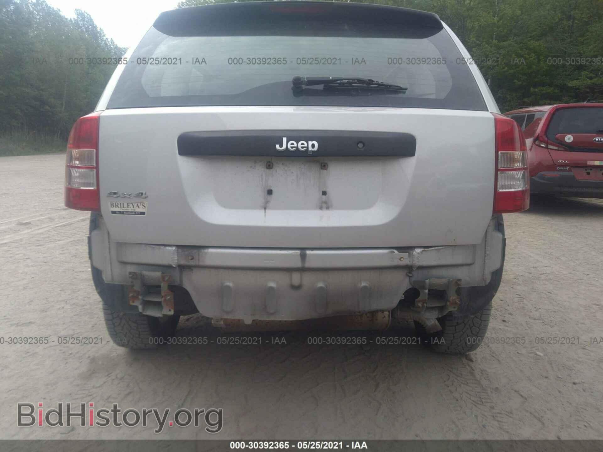 2009 JEEP COMPASS - VIN: 1J4FF47B89D102136 - Фото 6