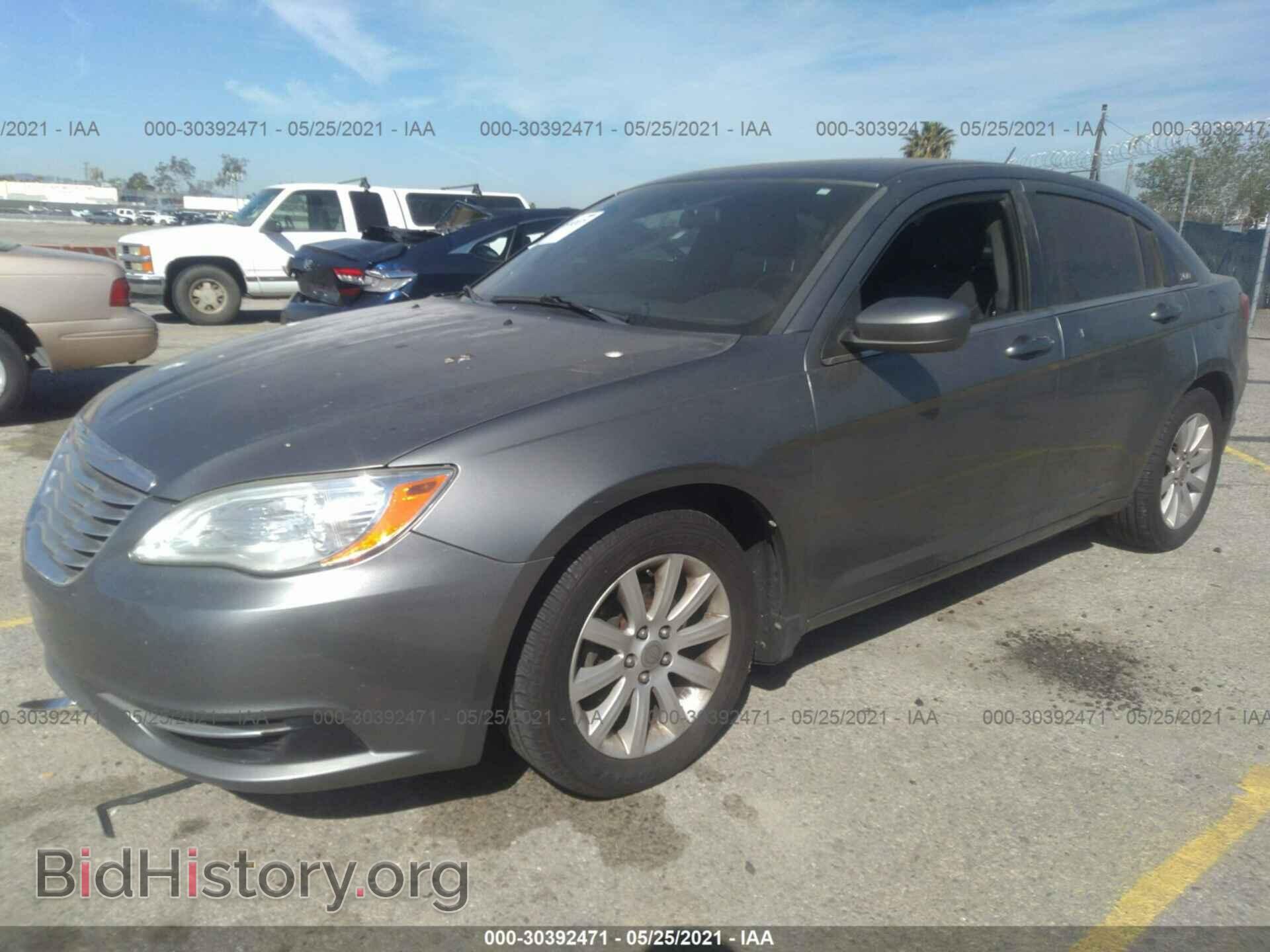 2012 CHRYSLER 200 - VIN: 1C3CCBBB7CN134742 - Photo 2