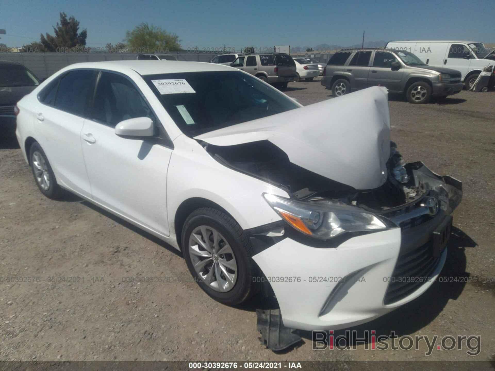 Photo 4T4BF1FK0FR481568 - TOYOTA CAMRY 2015