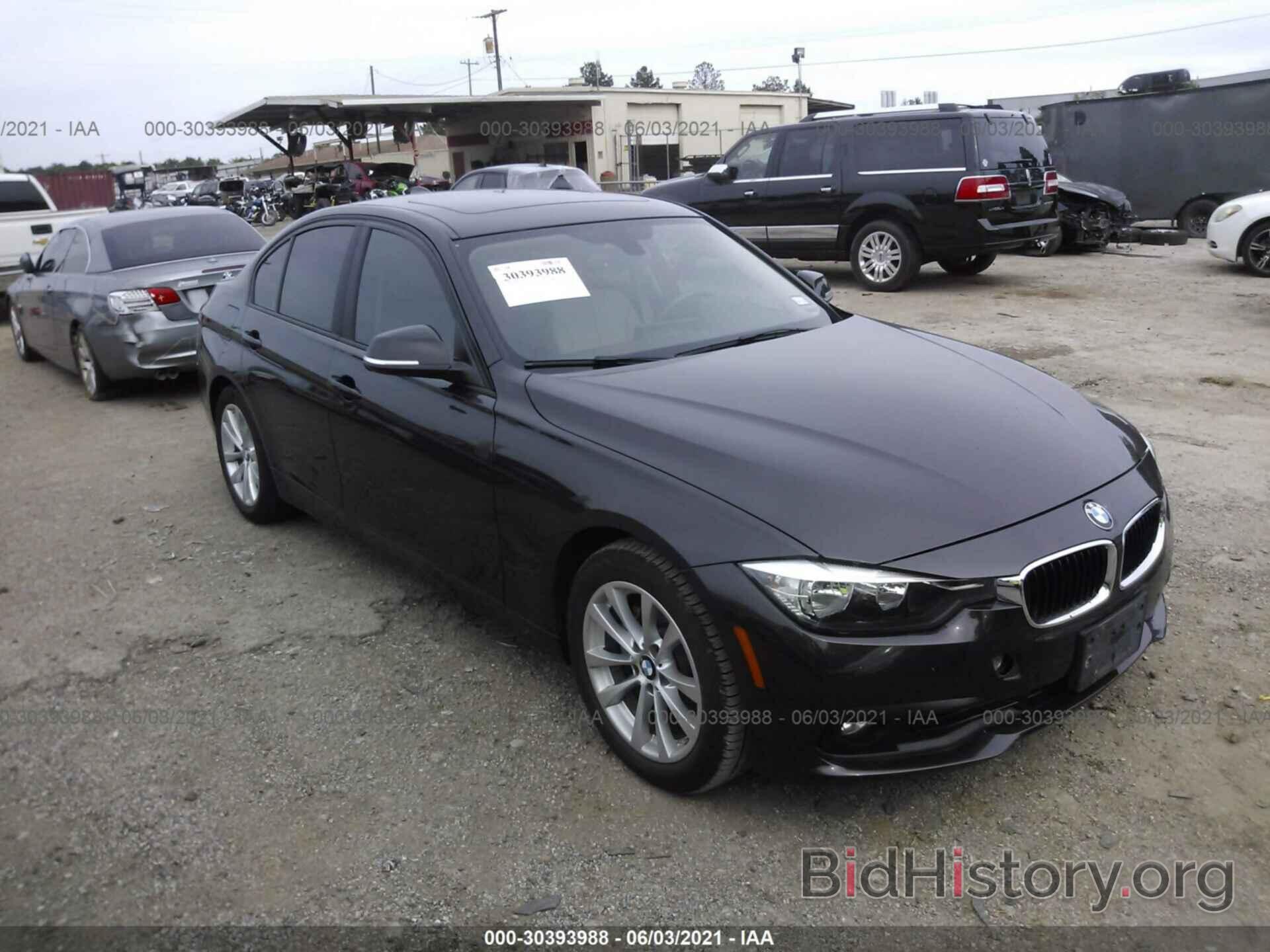 Photo WBA8E1G51HNU13584 - BMW 3 SERIES 2017