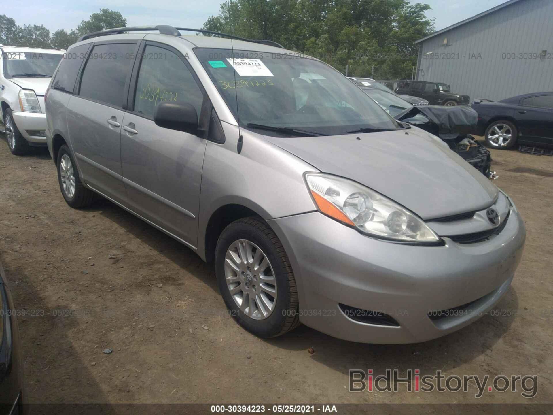 Photo 5TDBK23C09S023275 - TOYOTA SIENNA 2009