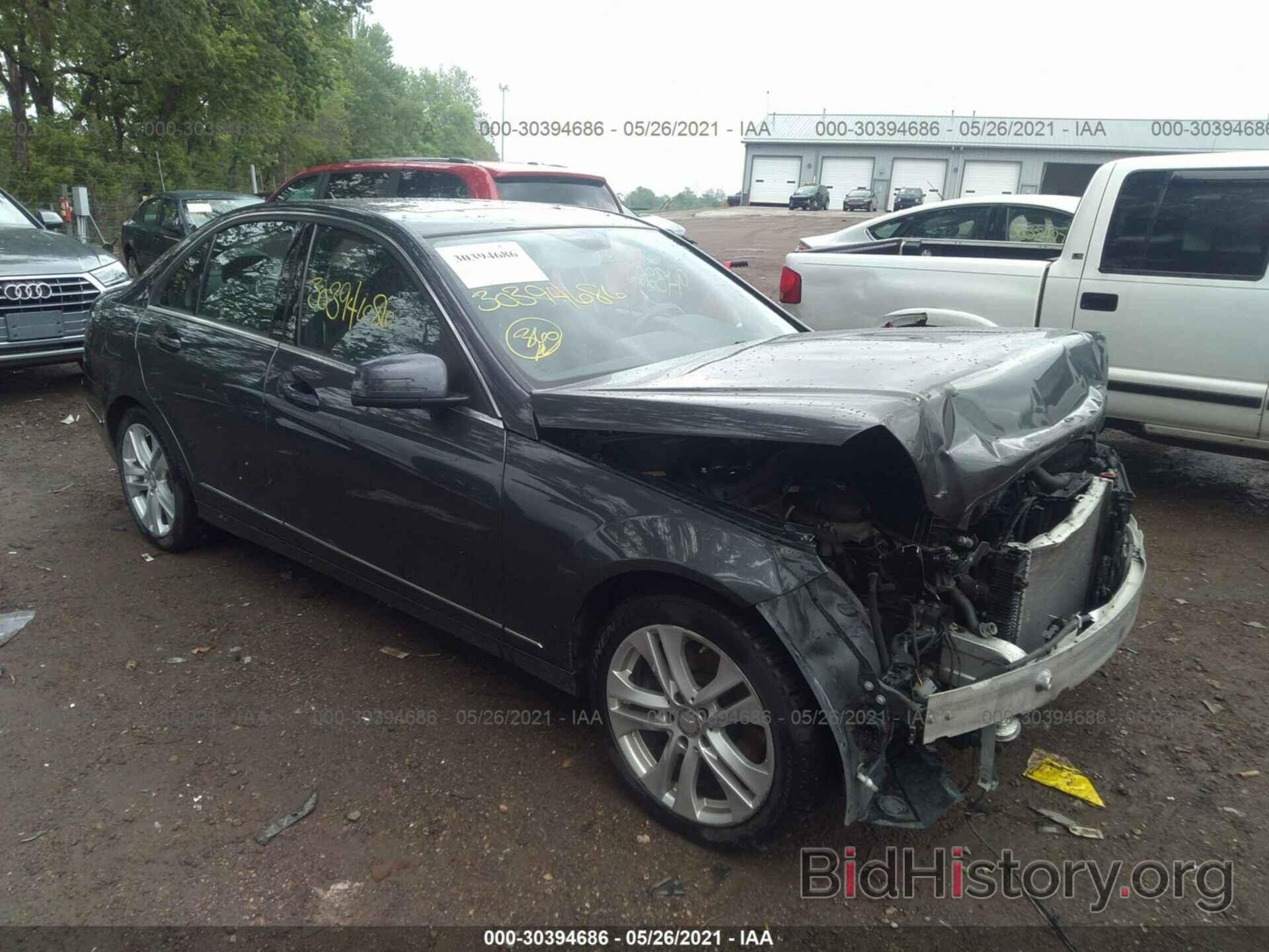 Photo WDDGF8AB0DR277489 - MERCEDES-BENZ C-CLASS 2013