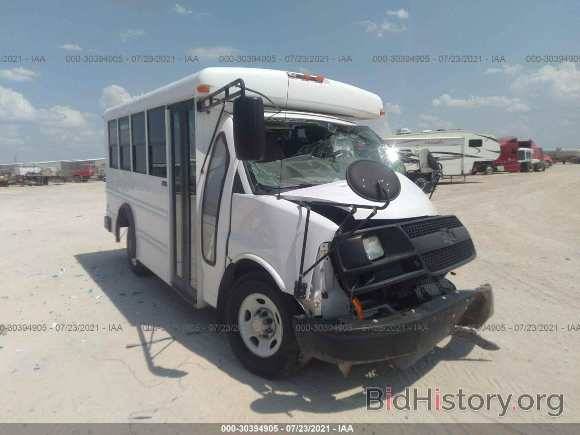 Photo 1GBHG31C581158319 - CHEVROLET EXPRESS COMMERCIAL 2008