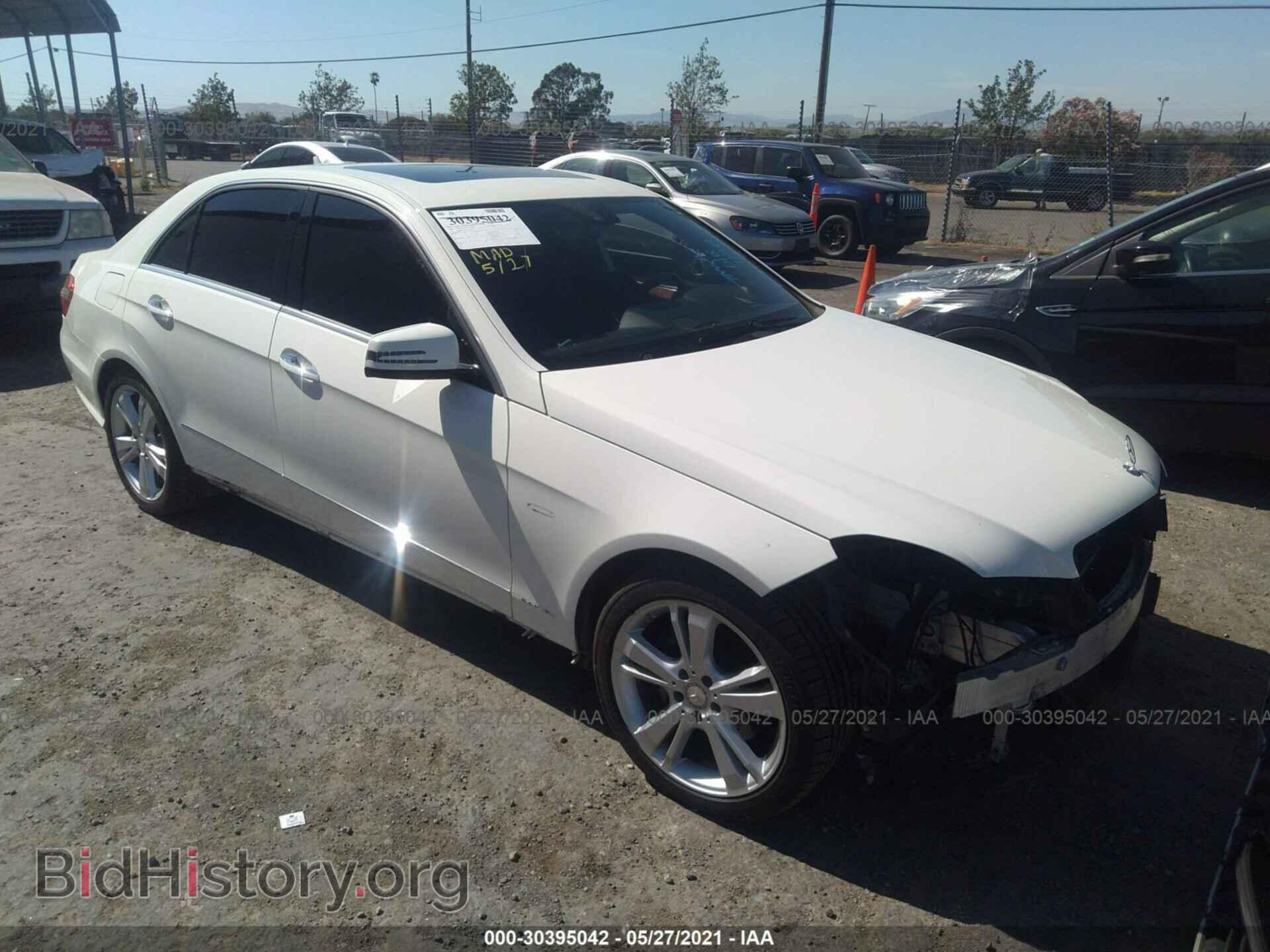Photo WDDHF5KB3CA642858 - MERCEDES-BENZ E-CLASS 2012