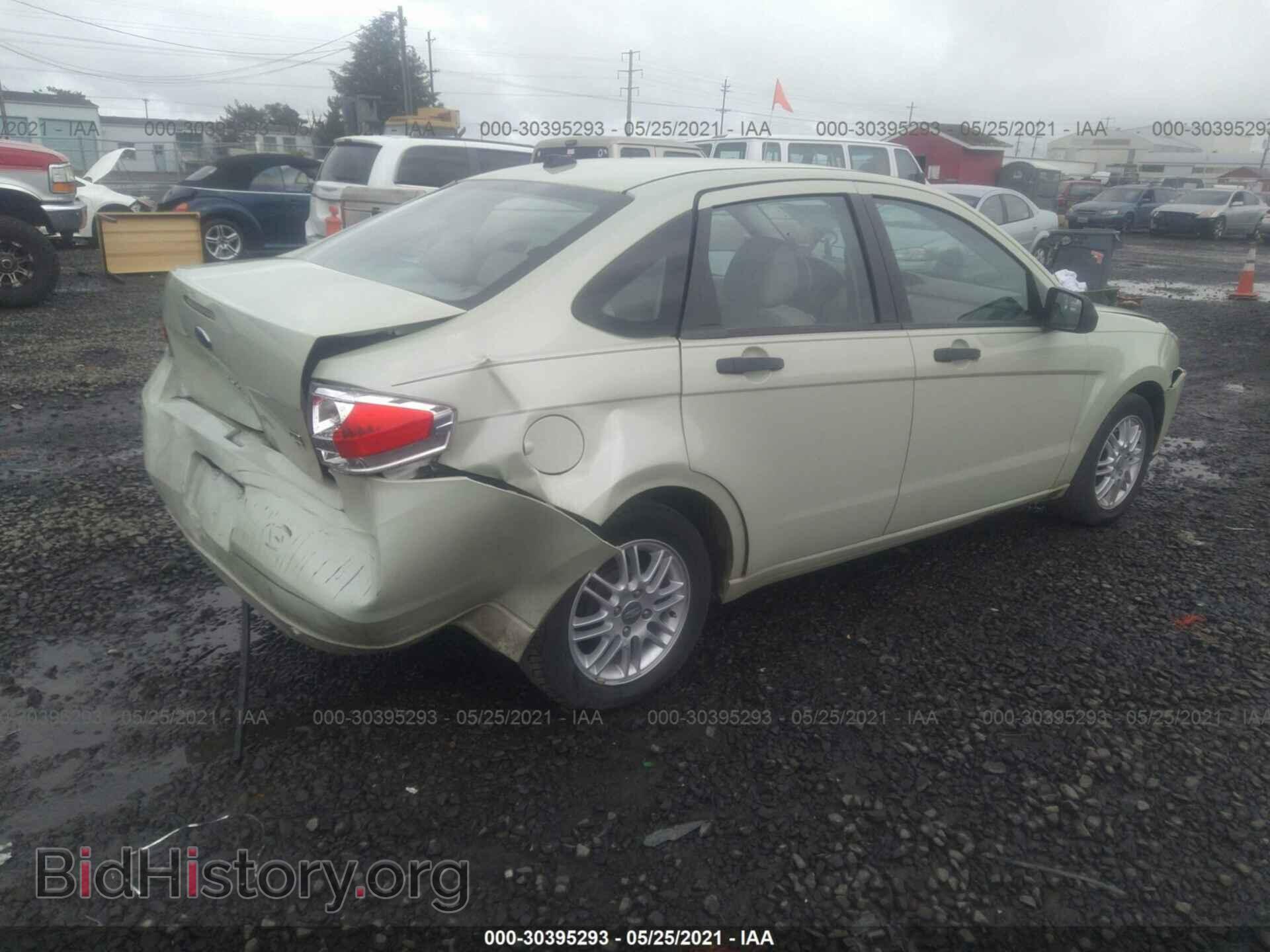 2011 FORD FOCUS - VIN: 1FAHP3FN5BW190886 - Photo 4