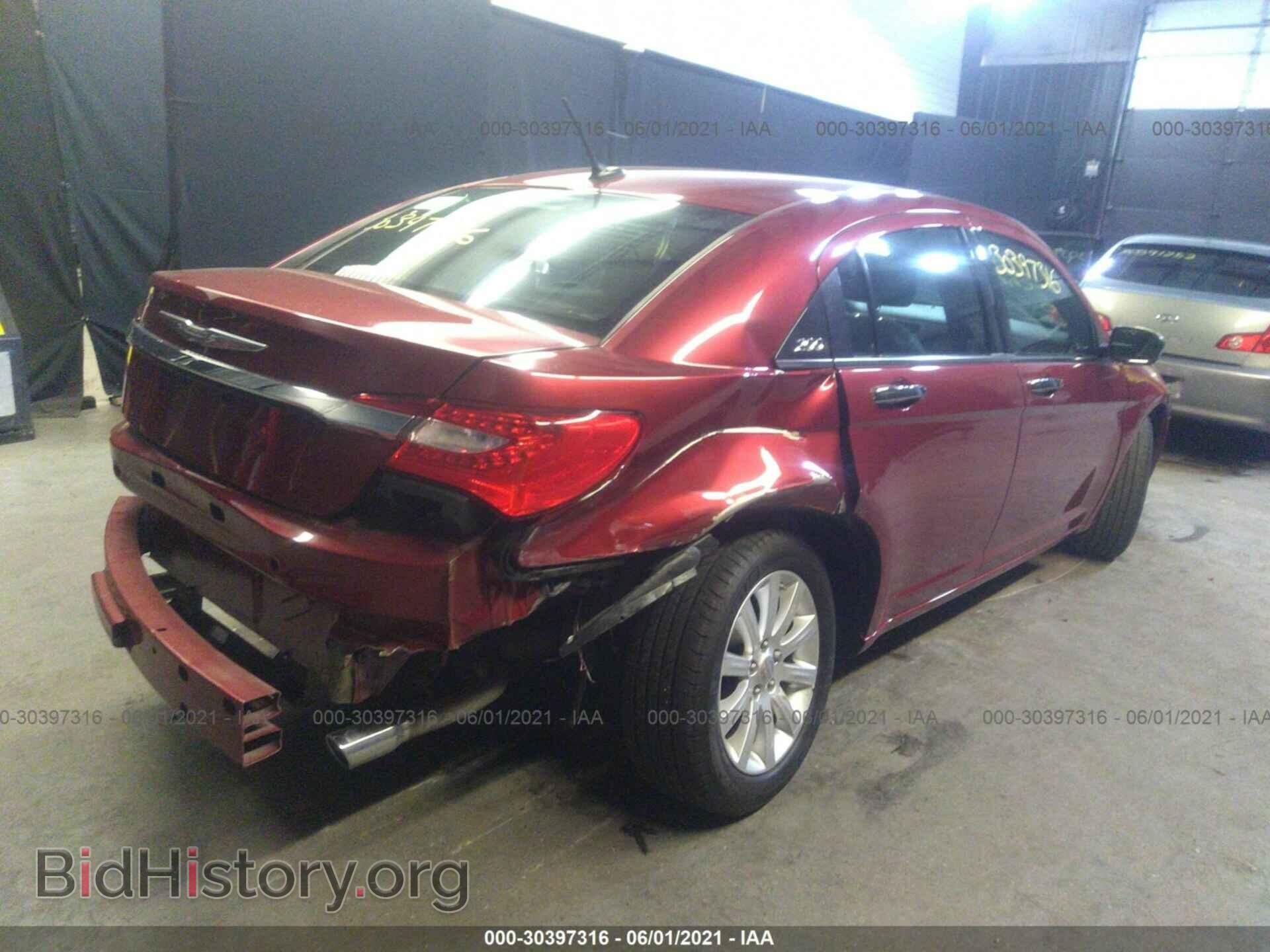 2013 CHRYSLER 200 - VIN: 1C3CCBCG7DN738061 - Фото 4