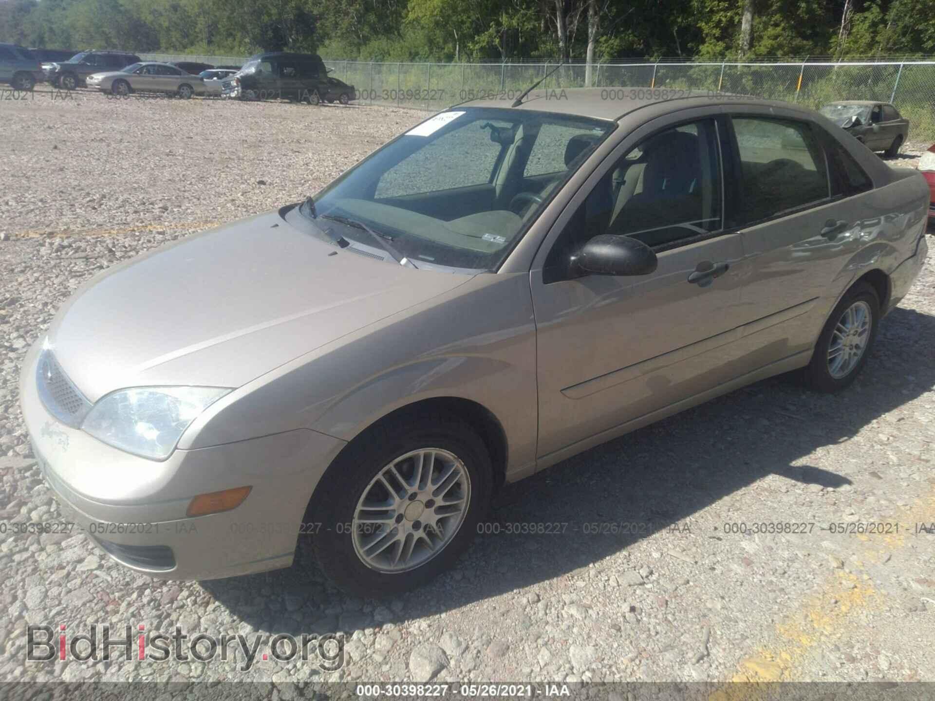 2007 FORD FOCUS - VIN: 1FAFP34N97W122950 - Фото 2