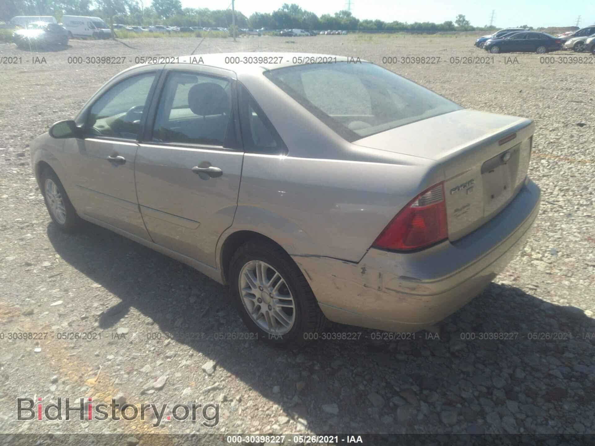 2007 FORD FOCUS - VIN: 1FAFP34N97W122950 - Фото 3