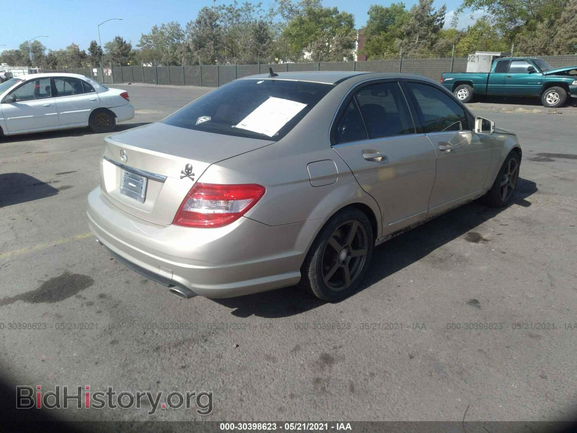 2011 MERCEDES-BENZ C-CLASS - VIN: WDDGF5EB7BA497281 - Фото 4