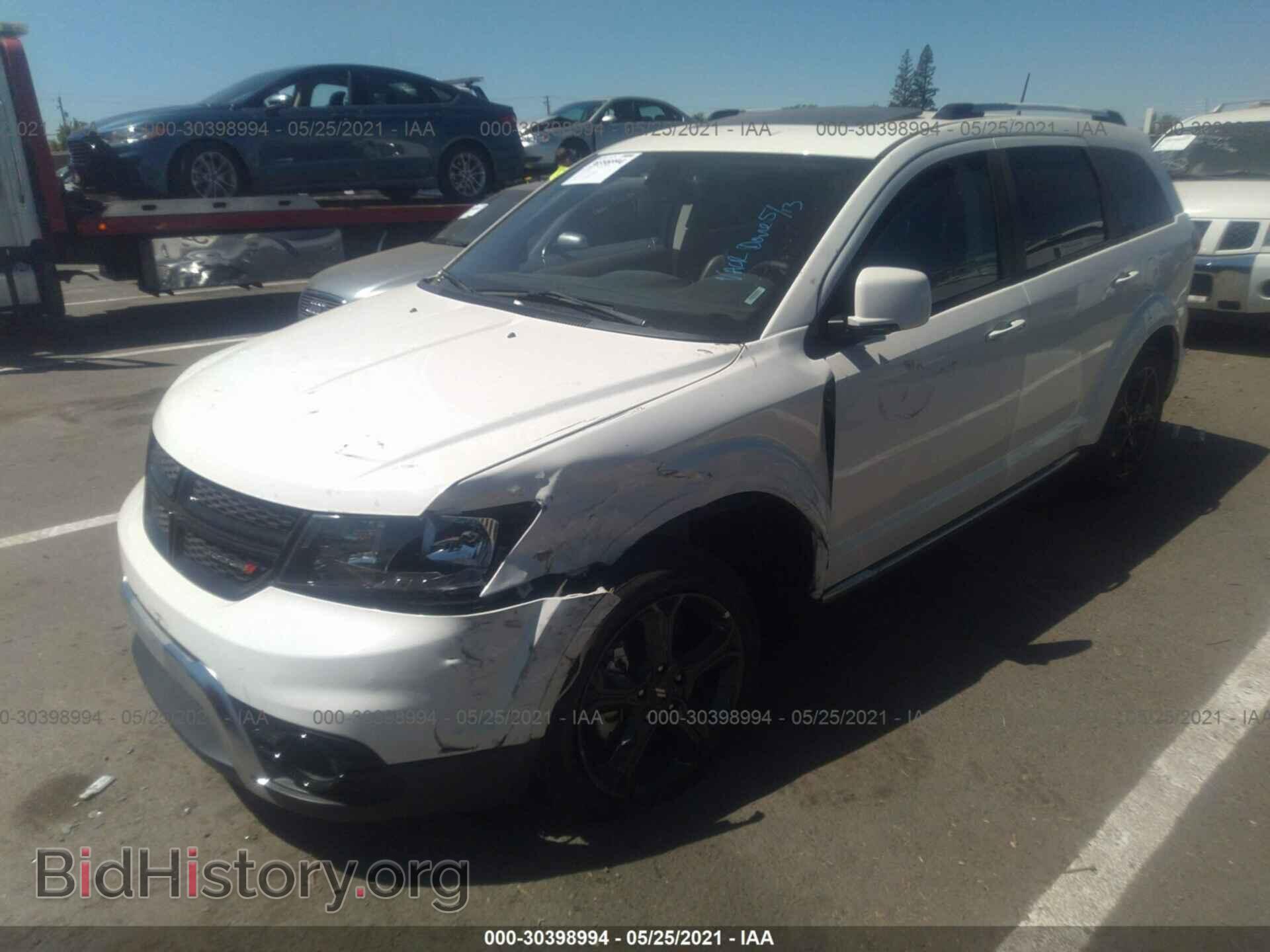 2020 DODGE JOURNEY - VIN: 3C4PDCGB2LT193352 - Фото 2