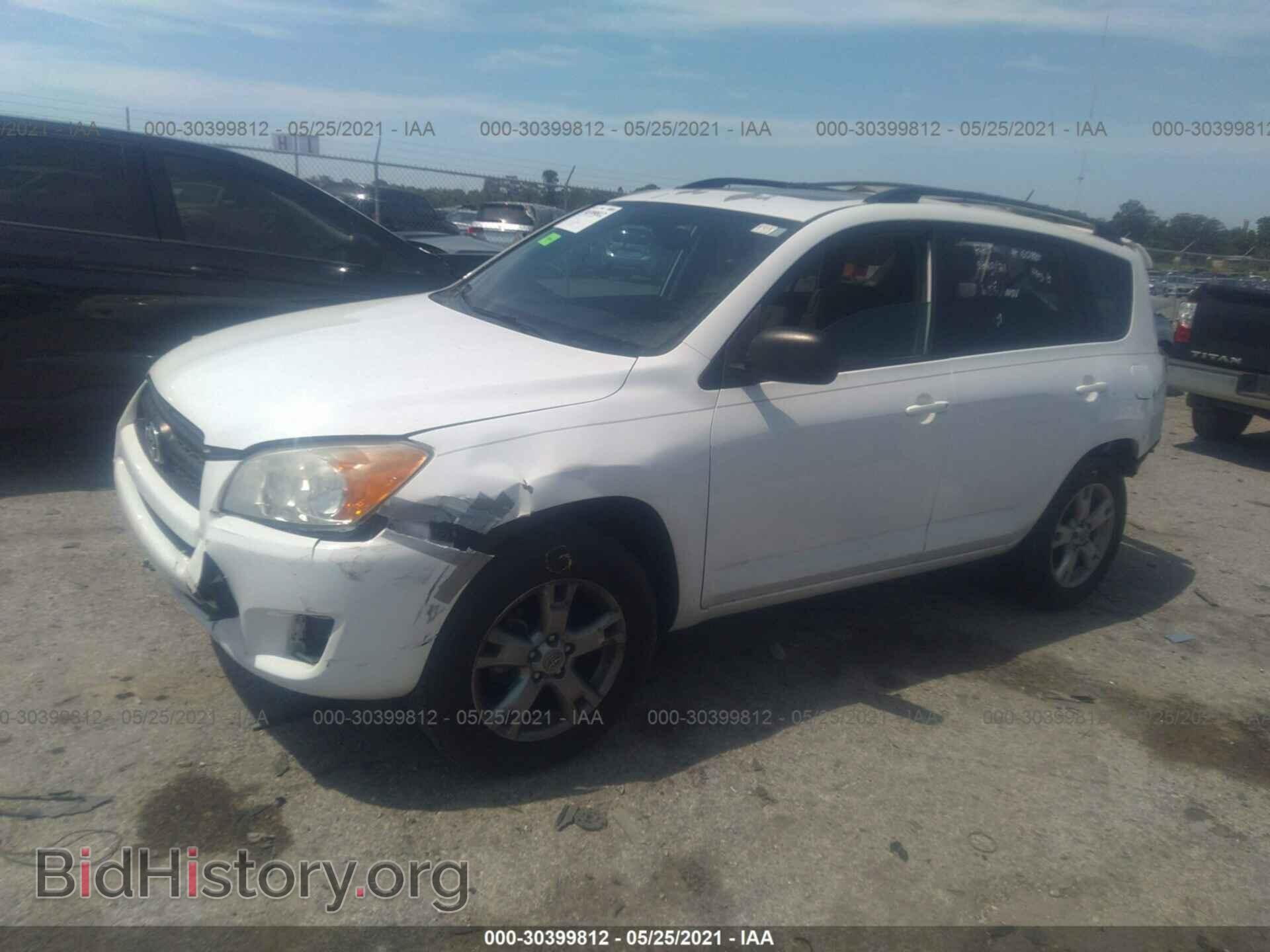 2011 TOYOTA RAV4 - VIN: 2T3ZF4DV6BW080230 - Фото 2