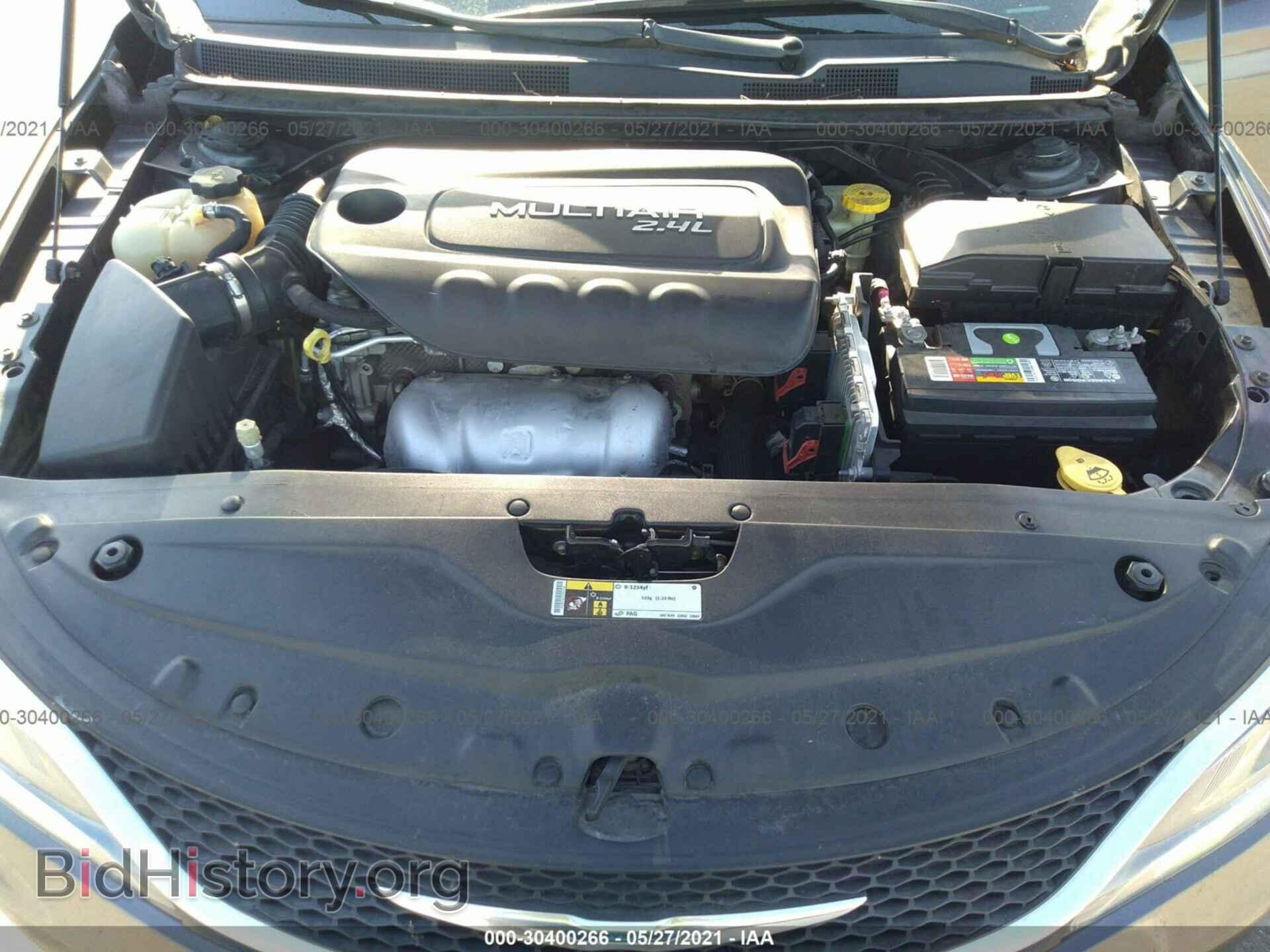 2015 CHRYSLER 200 - VIN: 1C3CCCAB0FN632762 - Фото 10