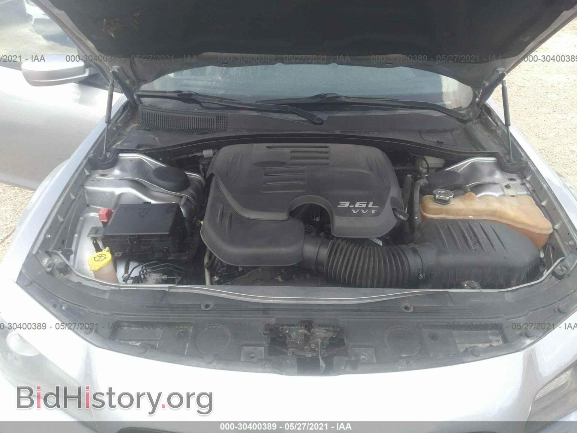 2015 CHRYSLER 300 - VIN: 2C3CCABG7FH766434 - Фото 10