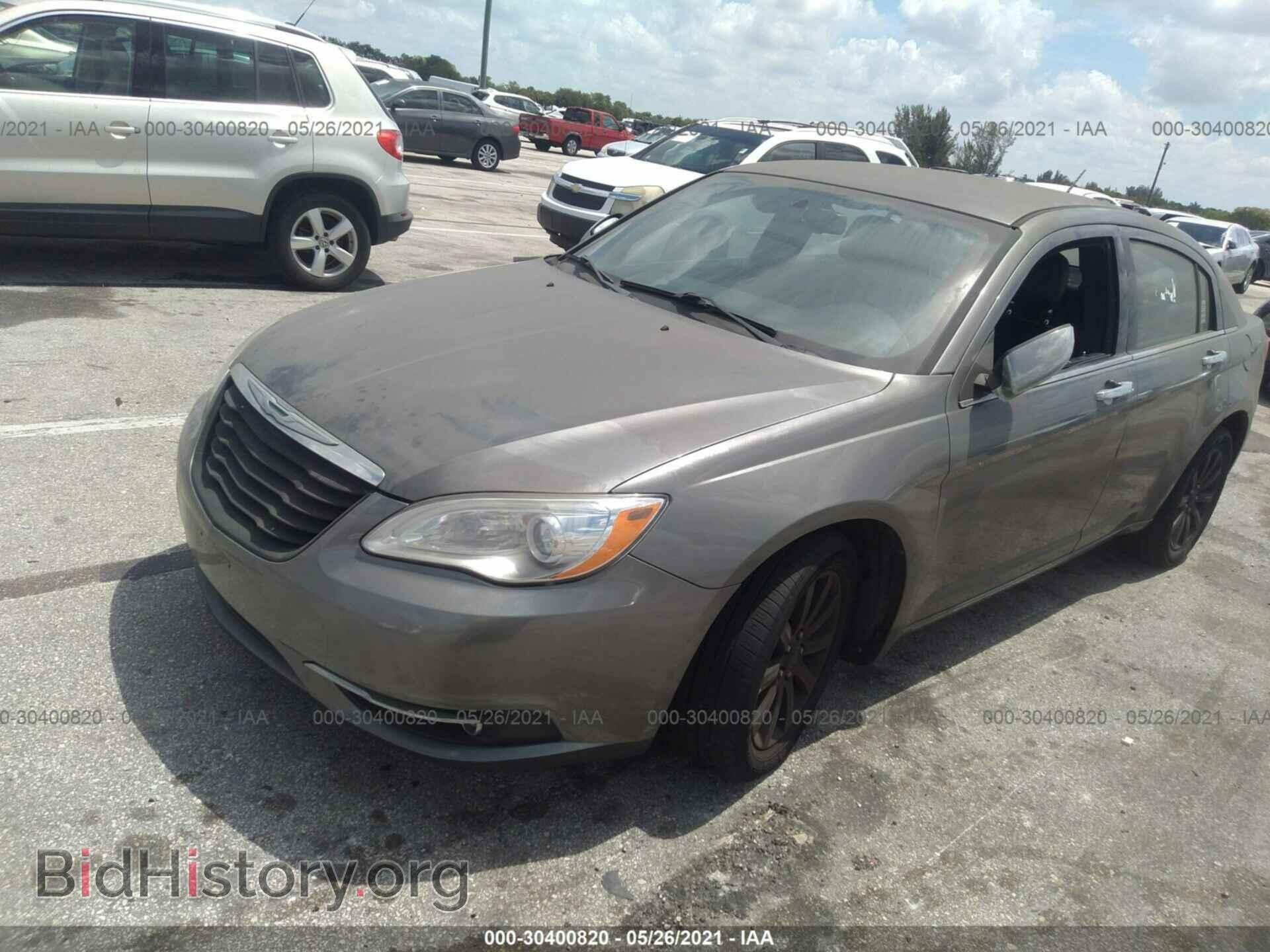 2013 CHRYSLER 200 - VIN: 1C3CCBCG5DN527005 - Фото 2