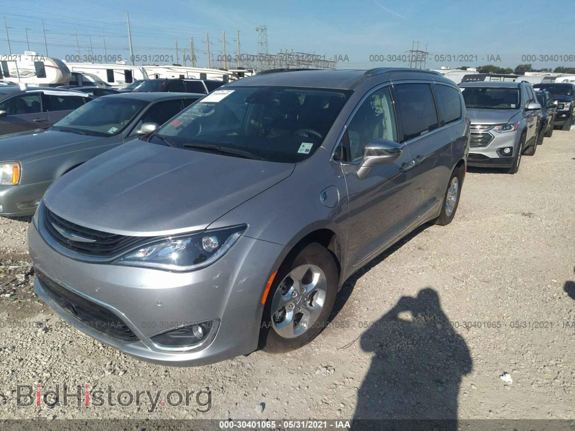 2018 CHRYSLER PACIFICA - VIN: 2C4RC1N75JR359071 - Фото 2