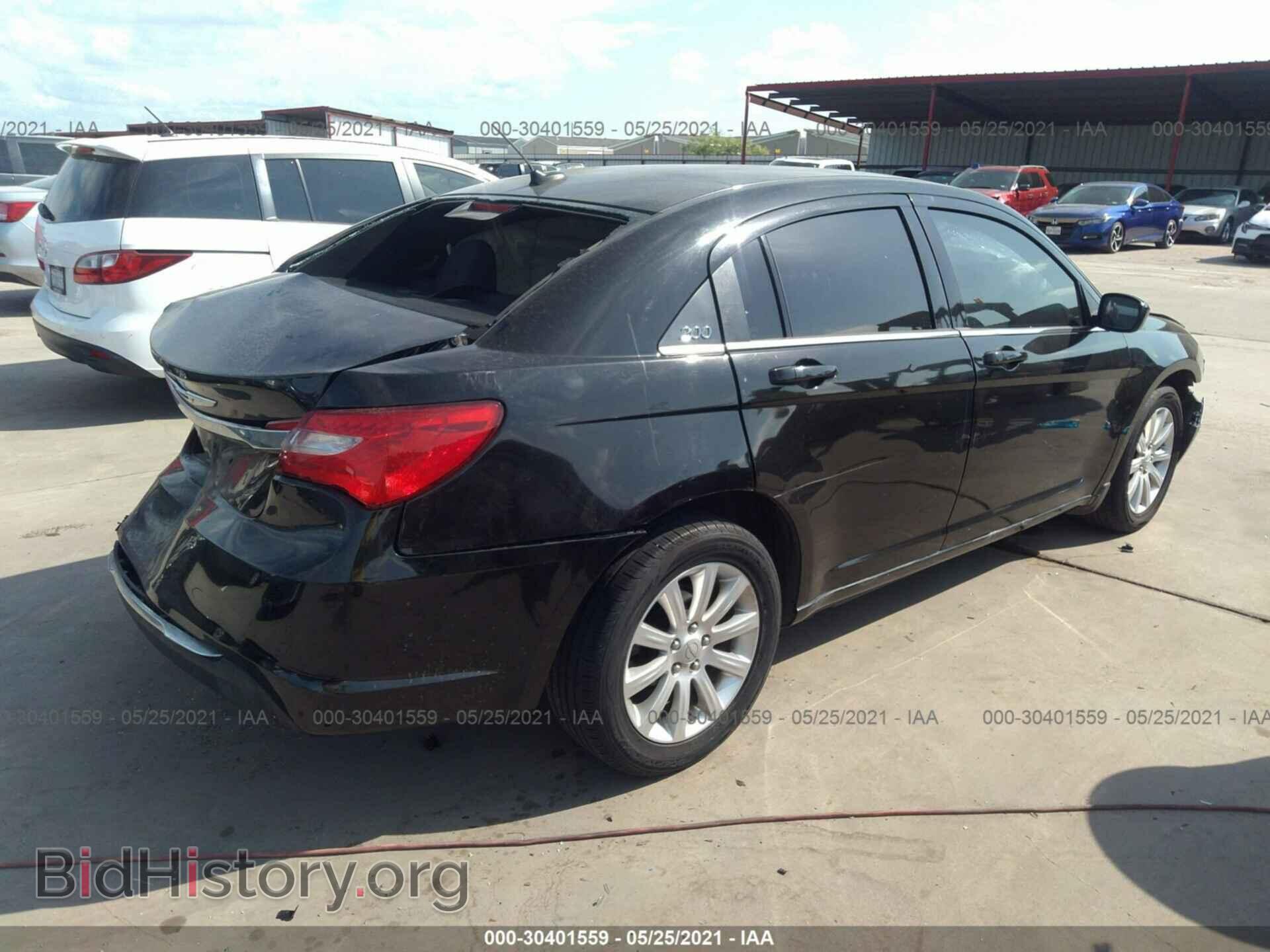 2012 CHRYSLER 200 - VIN: 1C3CCBBB0CN278410 - Фото 4