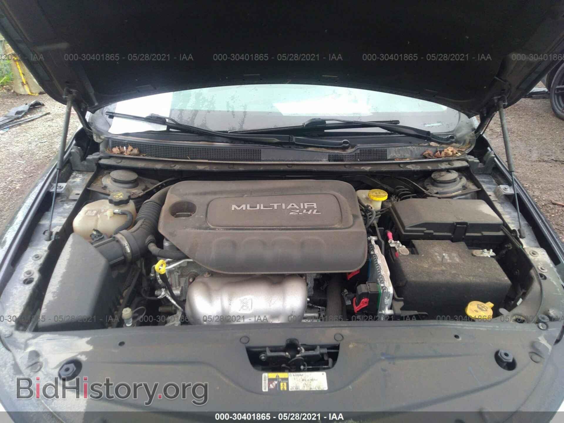 2016 CHRYSLER 200 - VIN: 1C3CCCAB7GN168502 - Фото 10