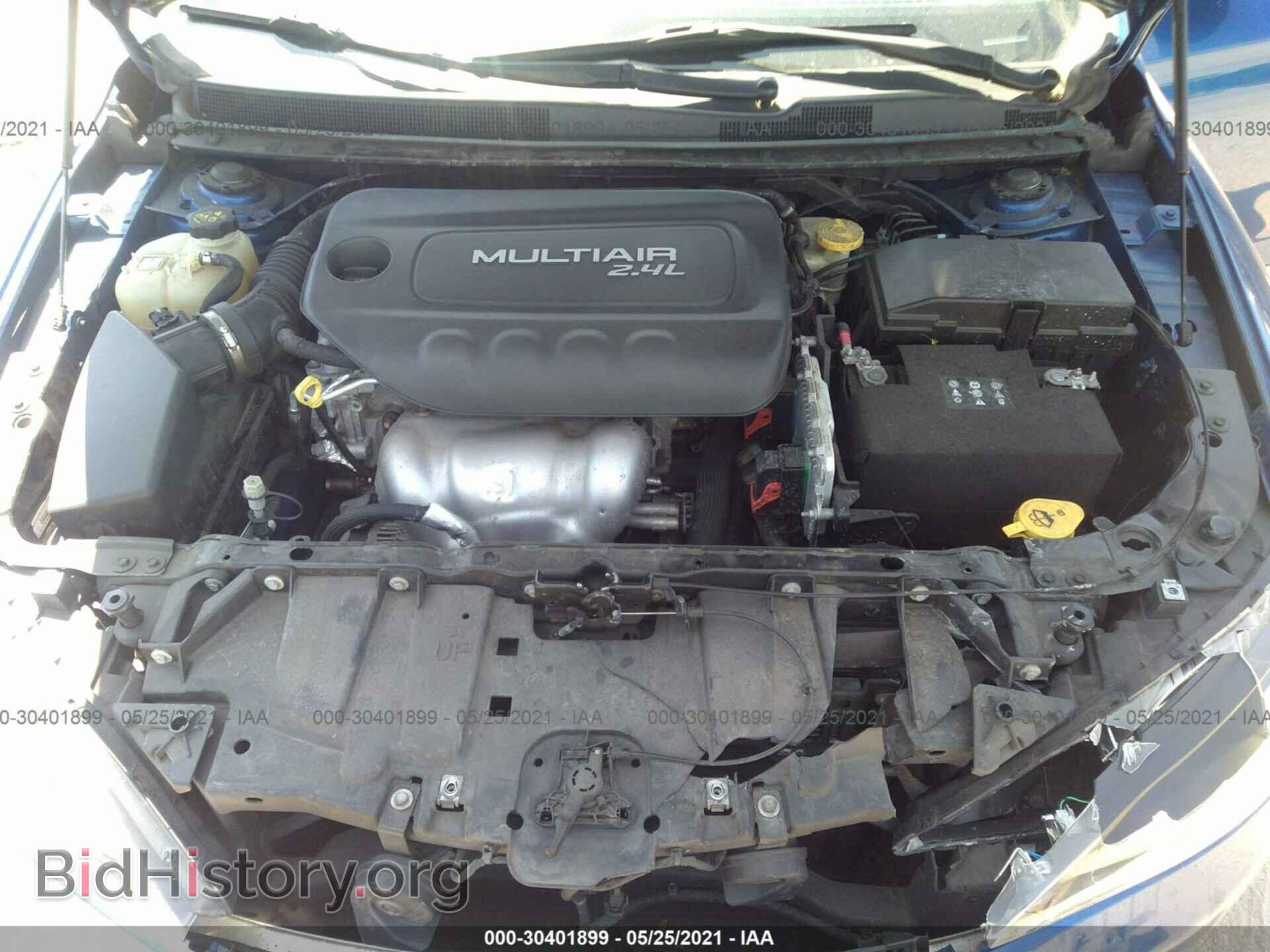 2015 CHRYSLER 200 - VIN: 1C3CCCAB8FN631164 - Фото 10