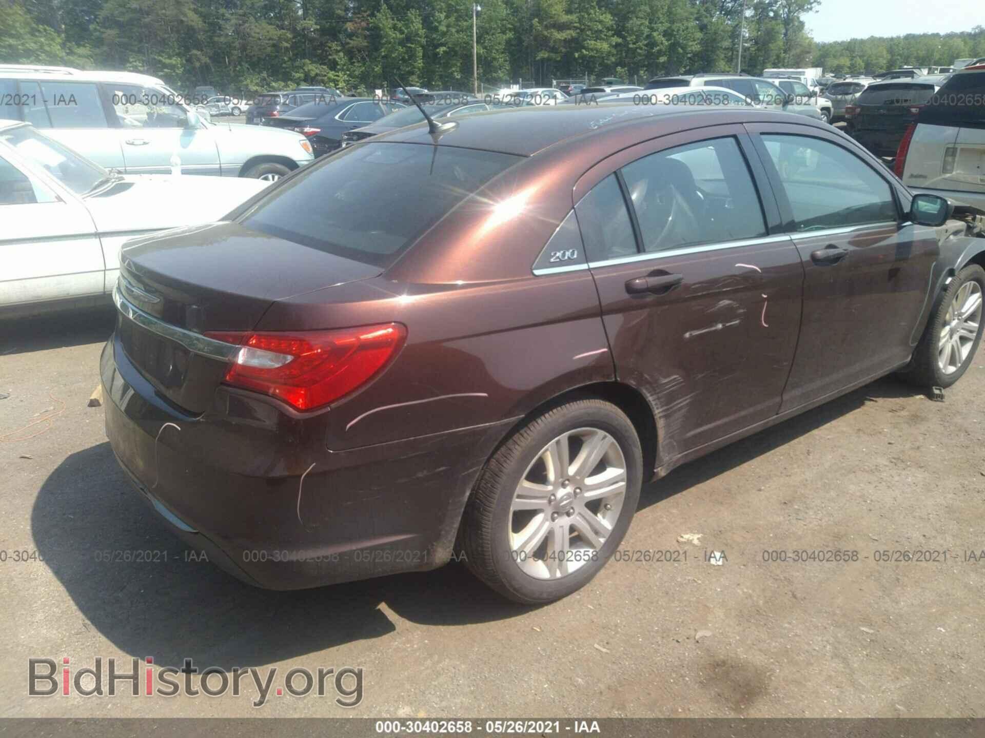 2013 CHRYSLER 200 - VIN: 1C3CCBAB3DN705484 - Фото 4