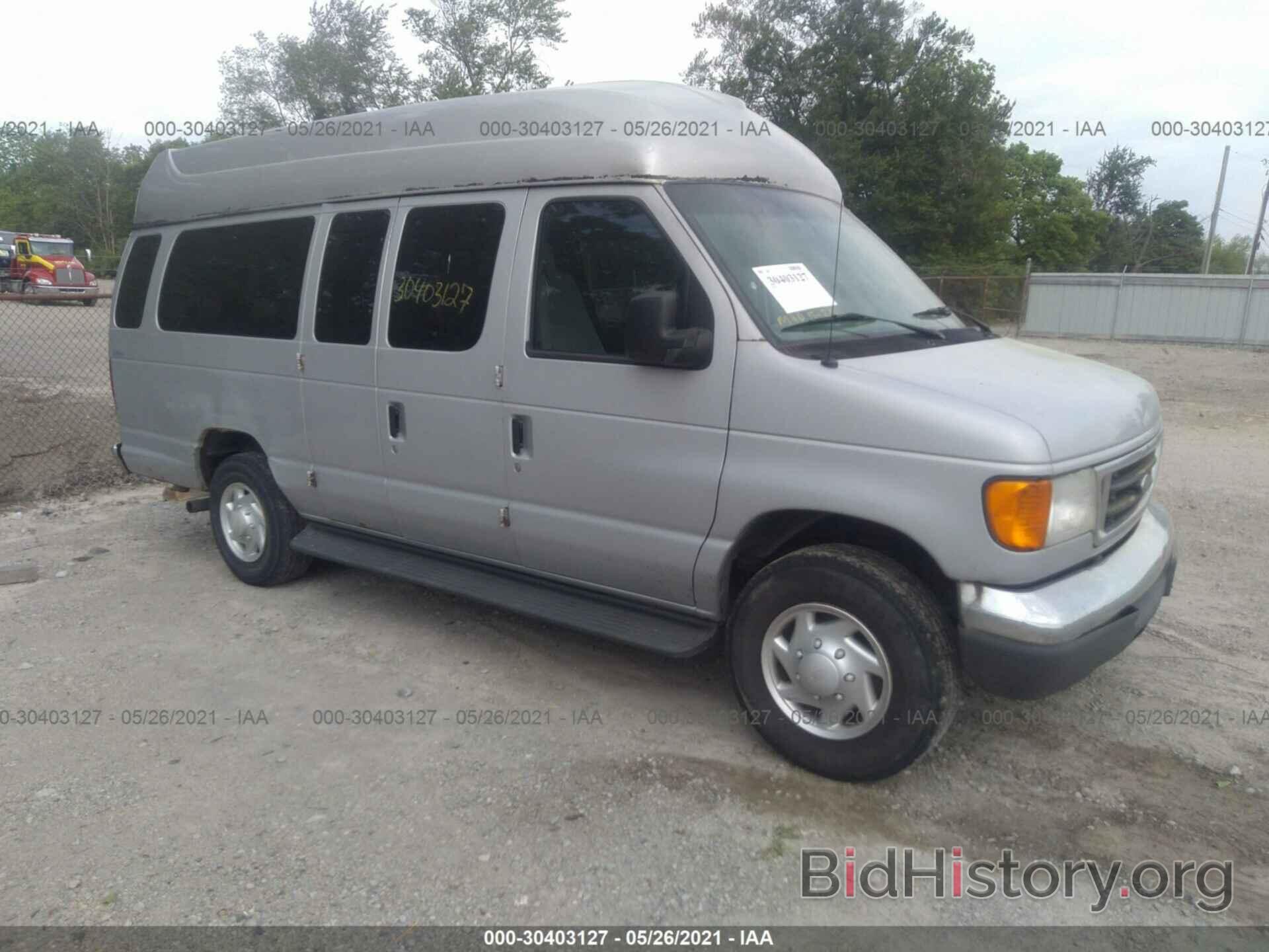 Photo 1FBSS31L26DA37621 - FORD ECONOLINE WAGON 2006