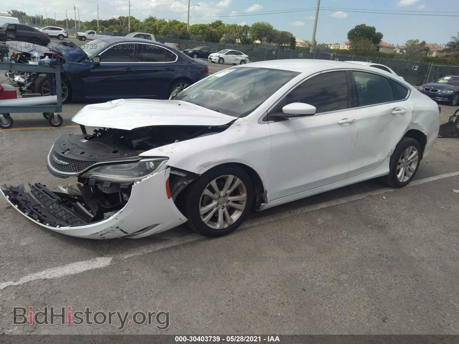 2015 CHRYSLER 200 - VIN: 1C3CCCAB5FN607713 - Photo 2