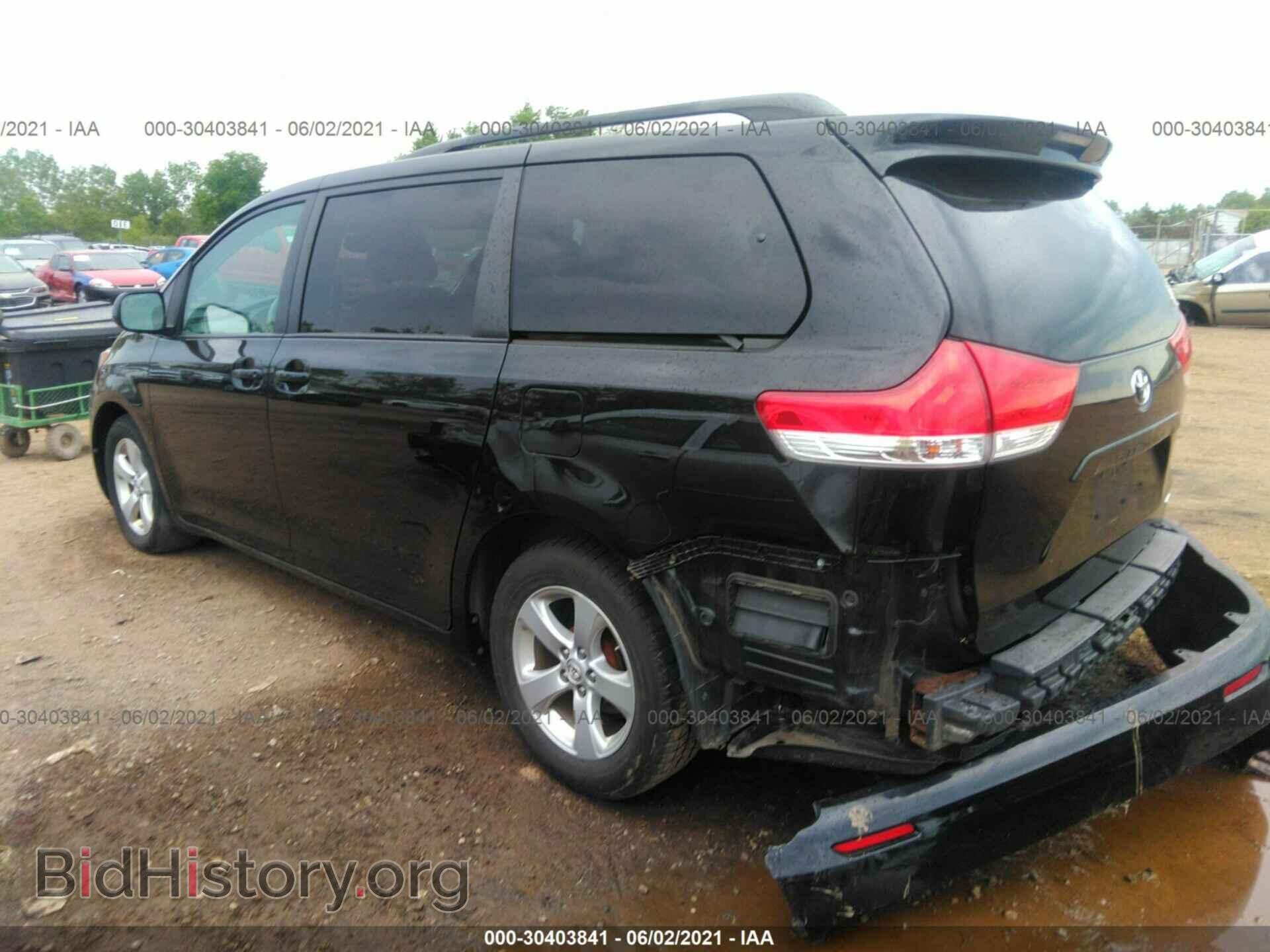 2011 TOYOTA SIENNA - VIN: 5TDKK3DCXBS174876 - Фото 3