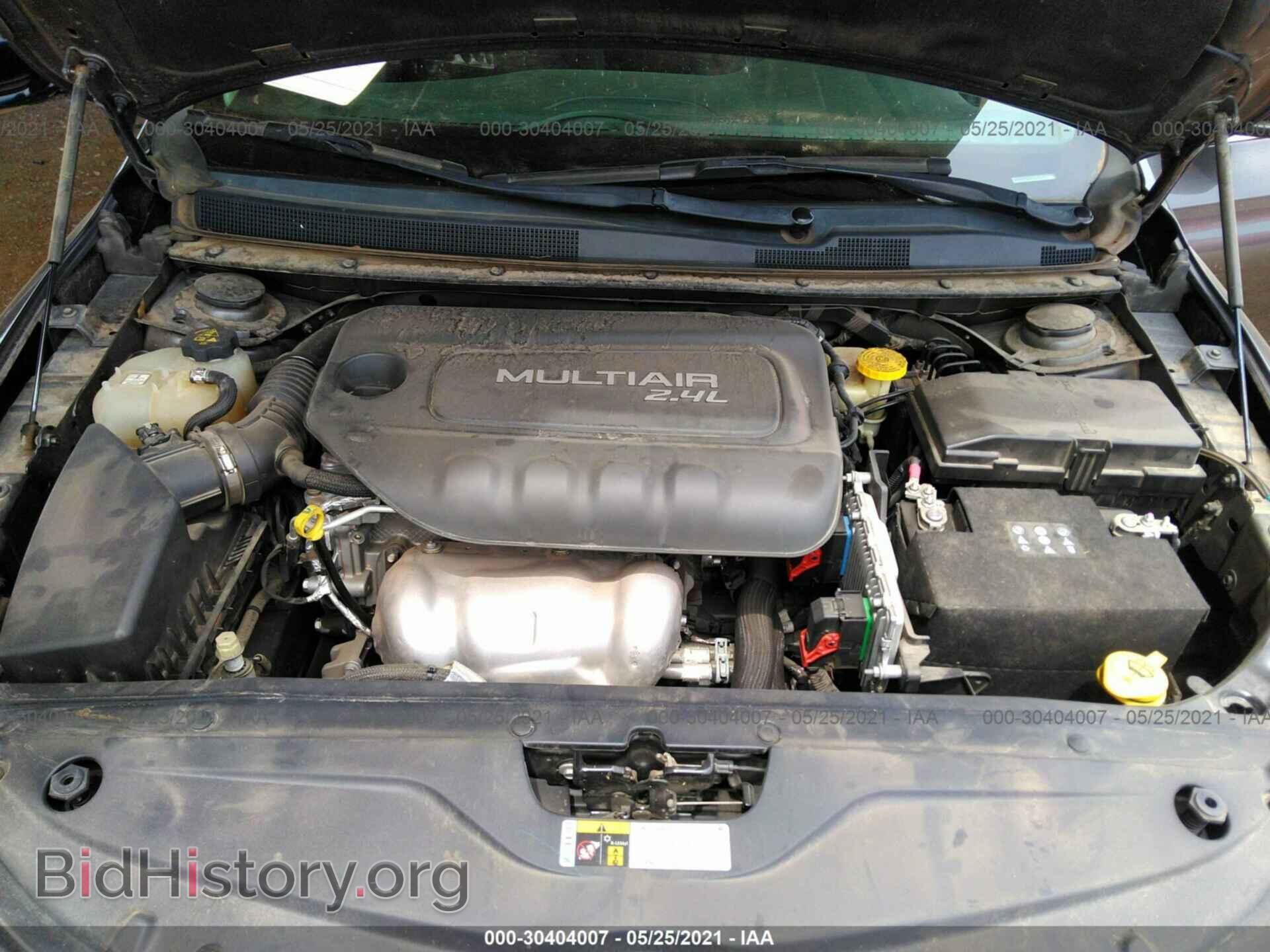 2015 CHRYSLER 200 - VIN: 1C3CCCAB5FN744005 - Фото 10