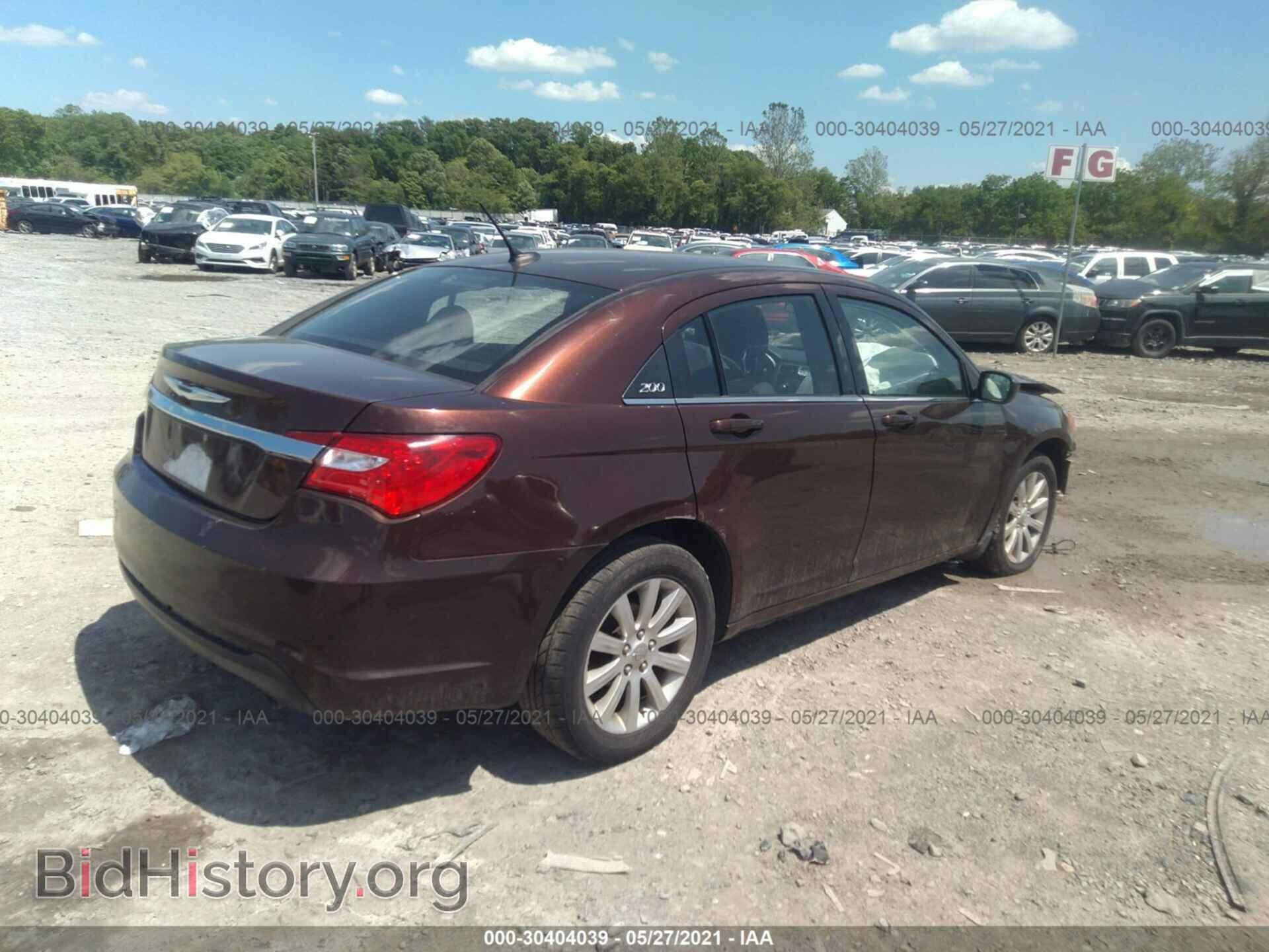 2013 CHRYSLER 200 - VIN: 1C3CCBBB4DN695823 - Фото 4