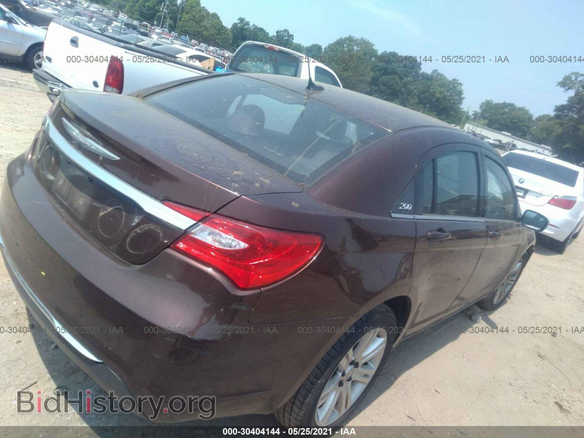 2013 CHRYSLER 200 - VIN: 1C3CCBAB1DN705029 - Фото 4