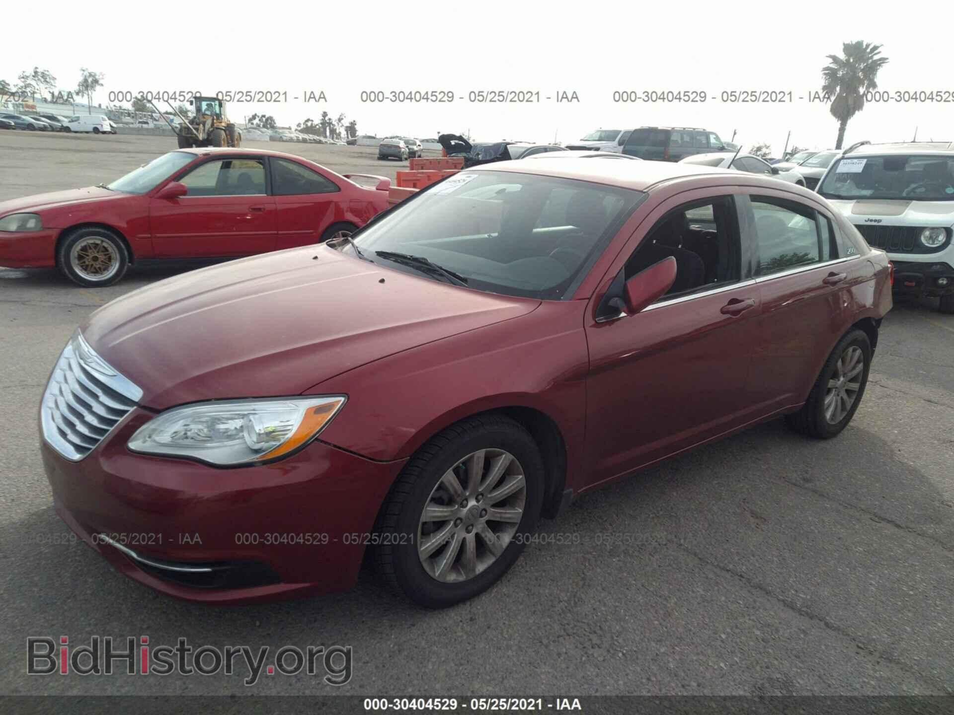 2014 CHRYSLER 200 - VIN: 1C3CCBBG4EN115001 - Фото 2