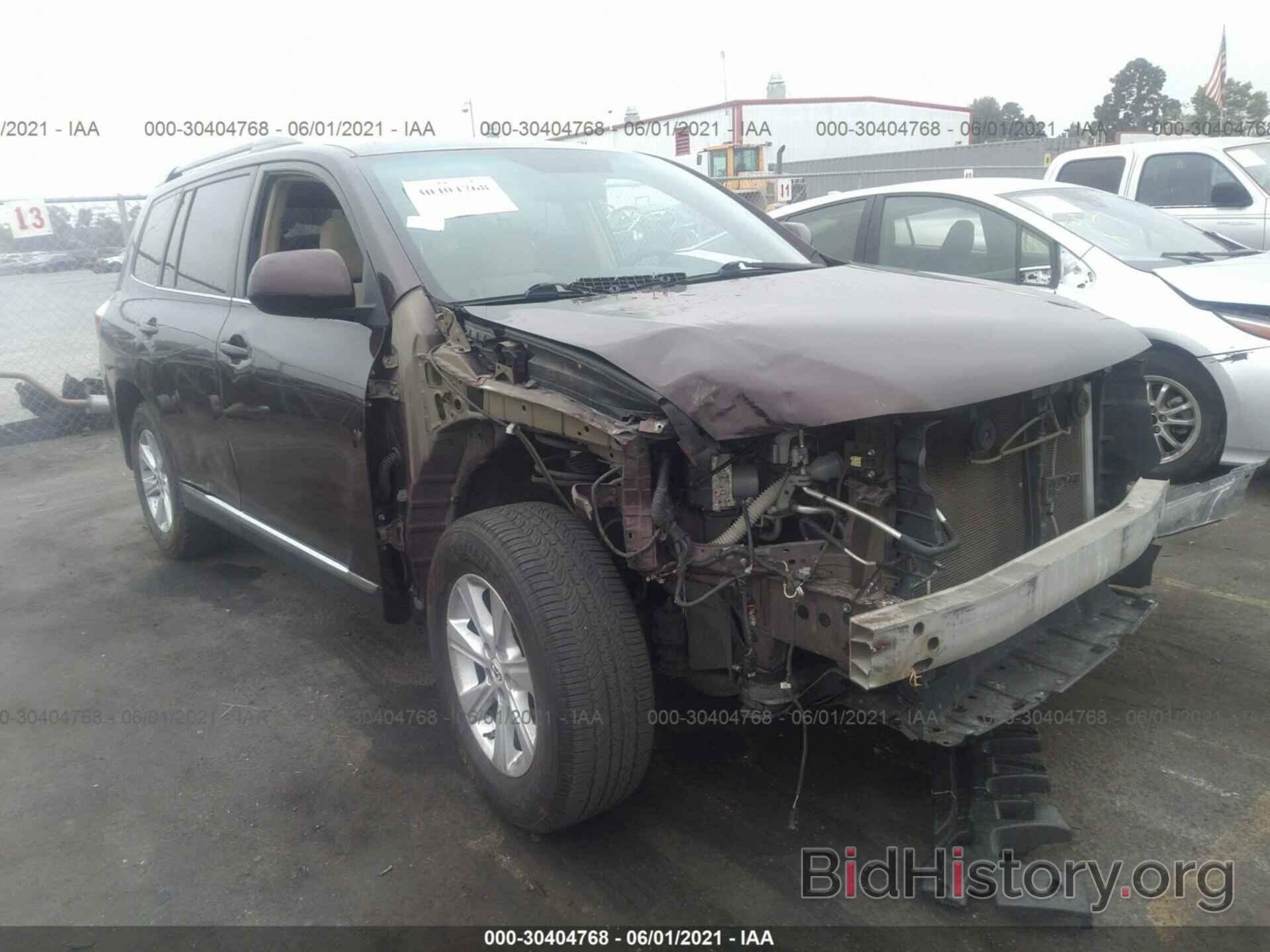 Photo 5TDZK3EH2BS046799 - TOYOTA HIGHLANDER 2011