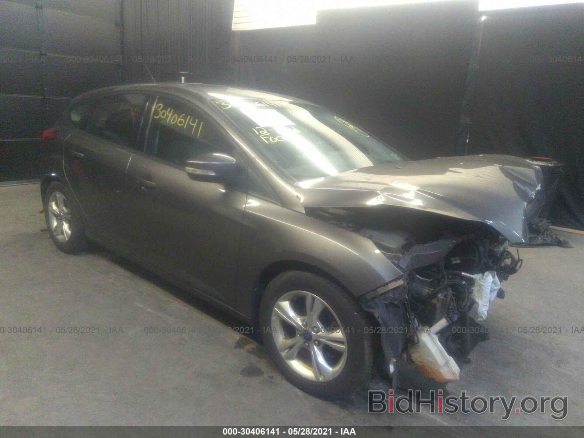 Photo 1FAHP3K23CL398960 - FORD FOCUS 2012