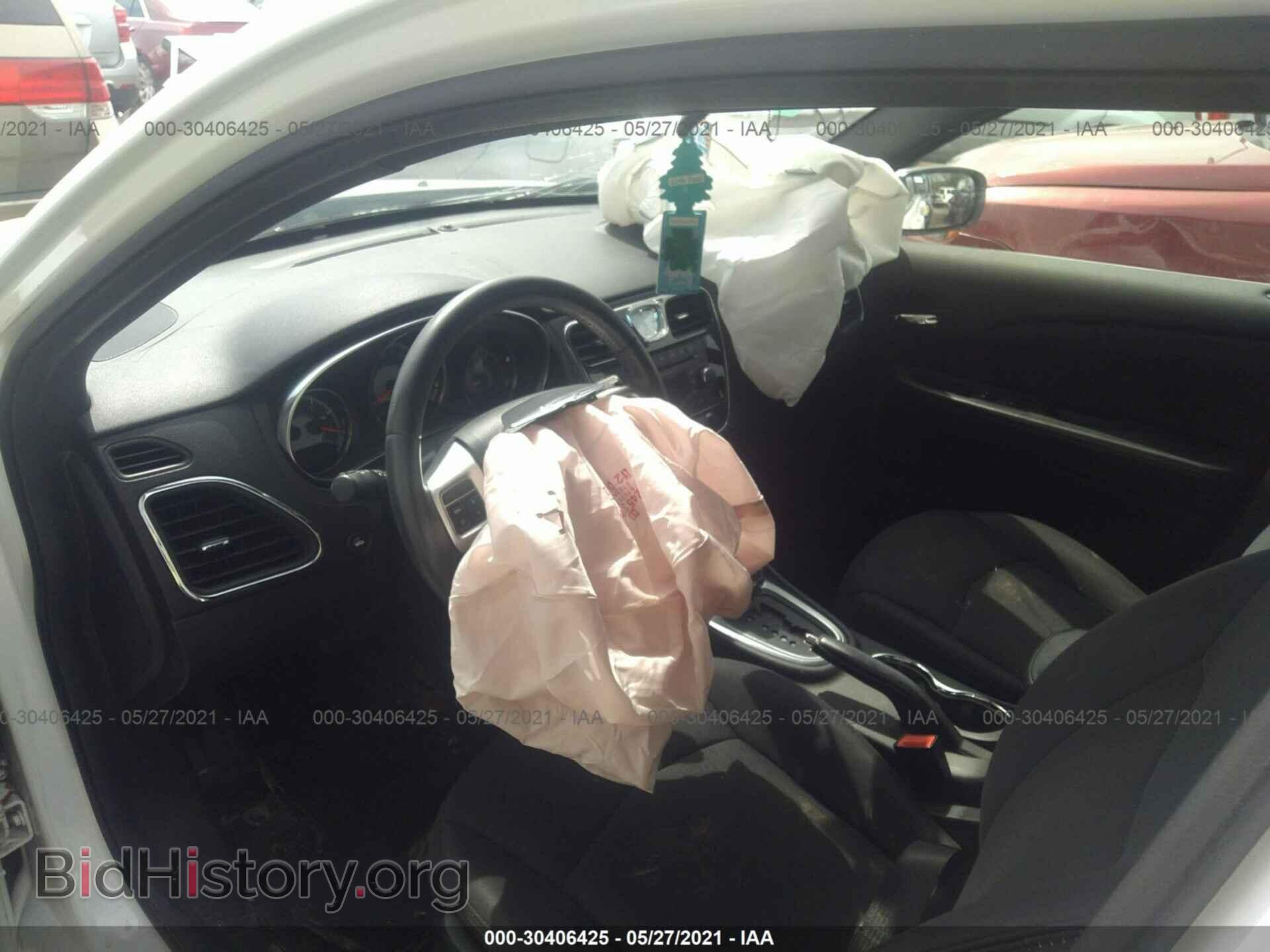 2013 CHRYSLER 200 - VIN: 1C3CCBBB2DN514105 - Фото 5