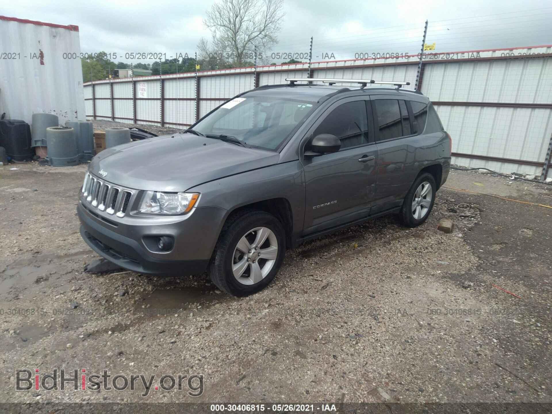 2011 JEEP COMPASS - VIN: 1J4NT1FA9BD267355 - Photo 2