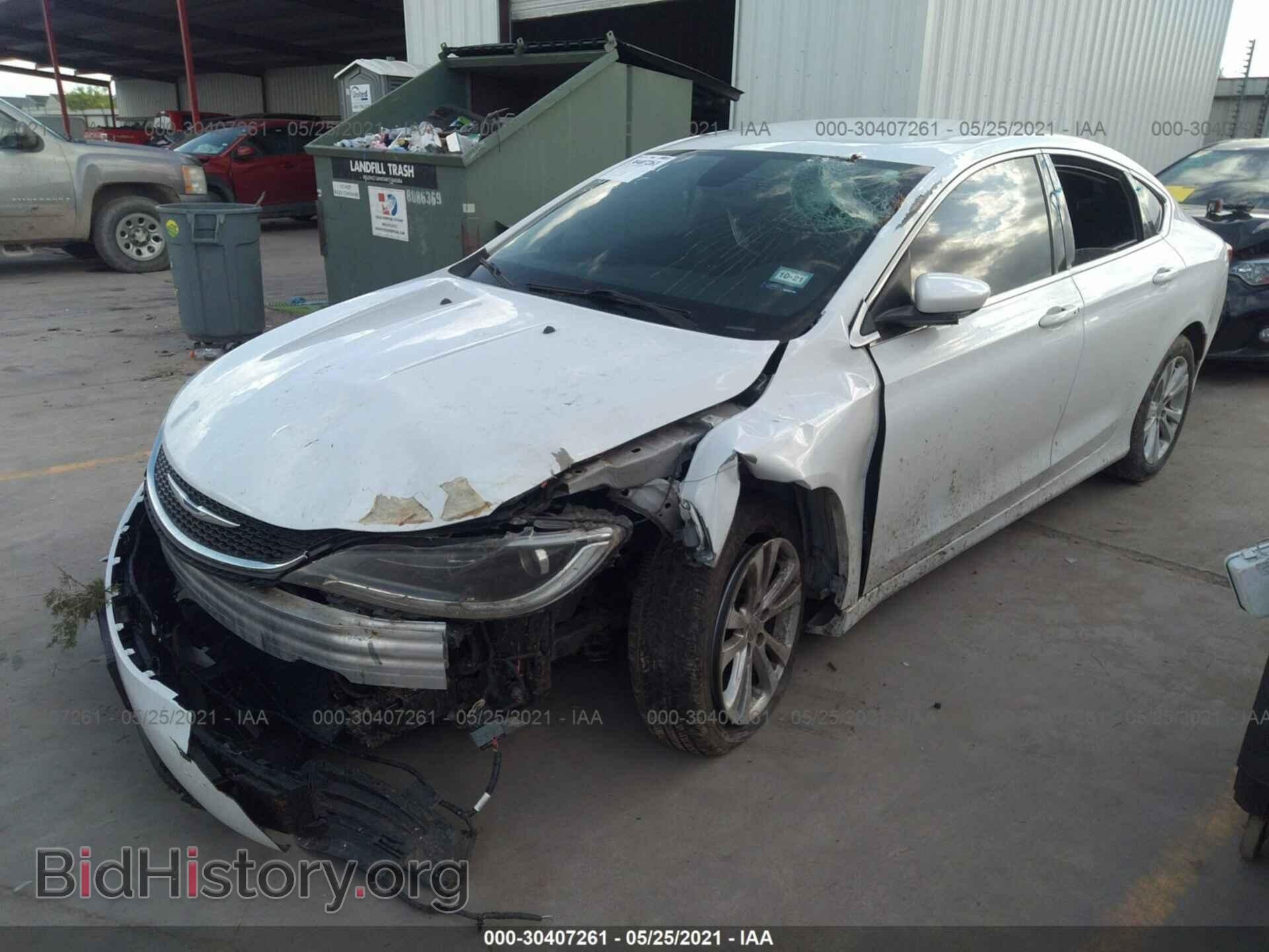 2015 CHRYSLER 200 - VIN: 1C3CCCAB4FN741810 - Photo 2