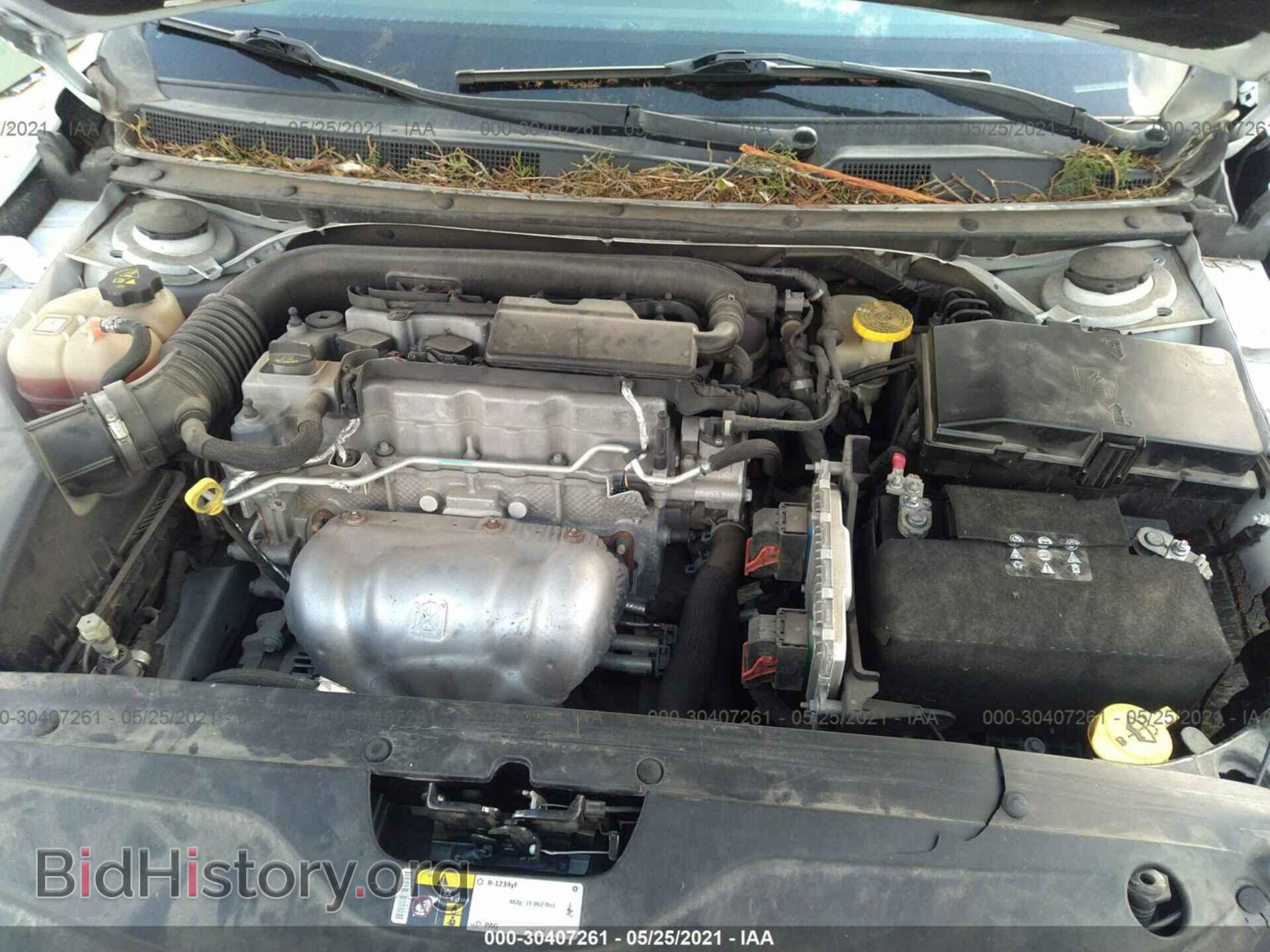 2015 CHRYSLER 200 - VIN: 1C3CCCAB4FN741810 - Photo 10