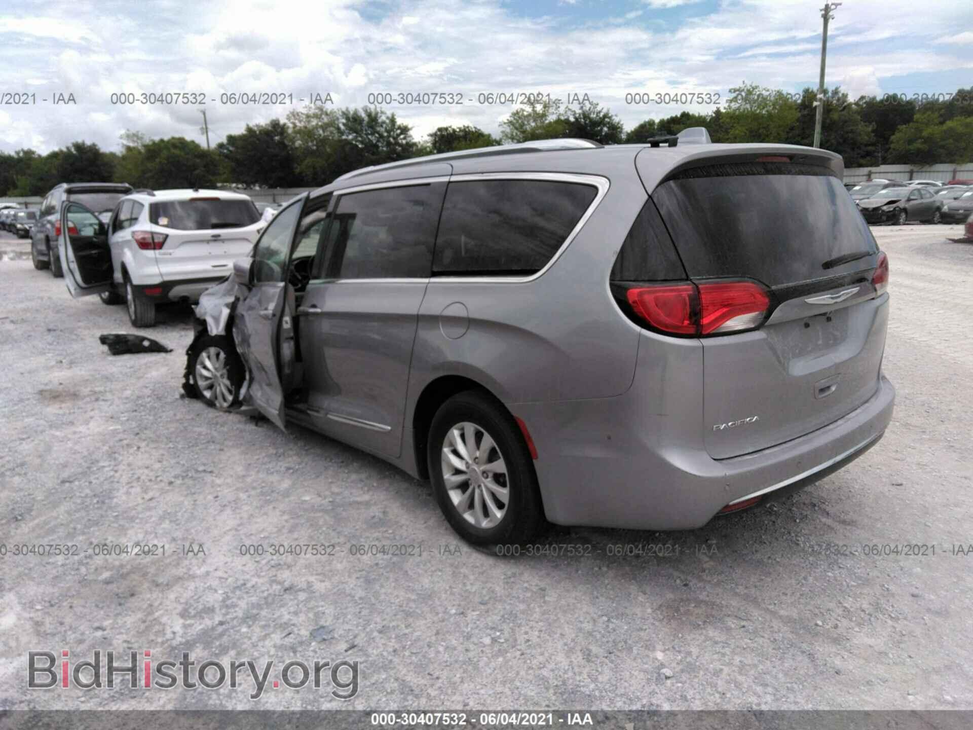 2018 CHRYSLER PACIFICA - VIN: 2C4RC1BG5JR141782 - Фото 3